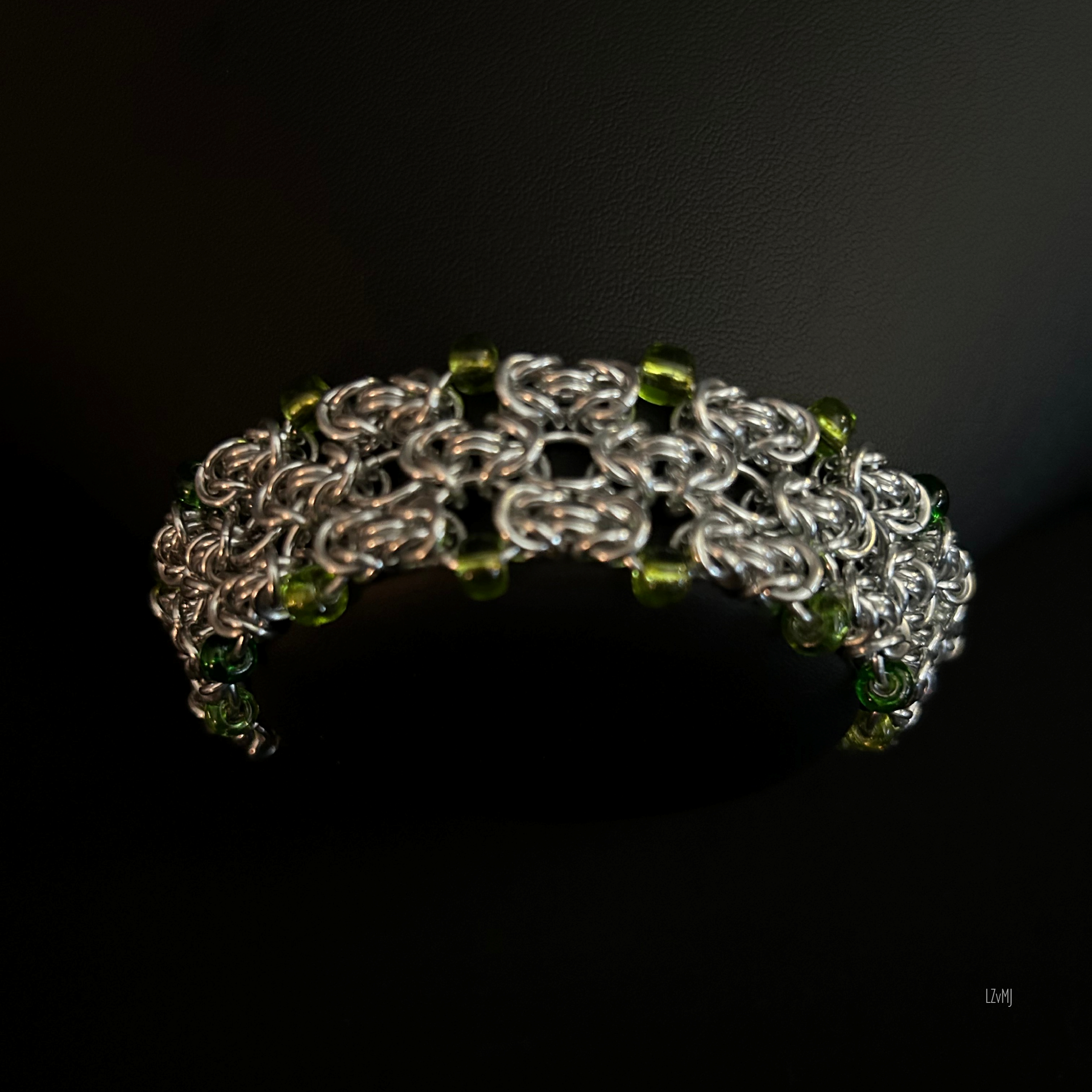 B101_weAVE_sq_png.png