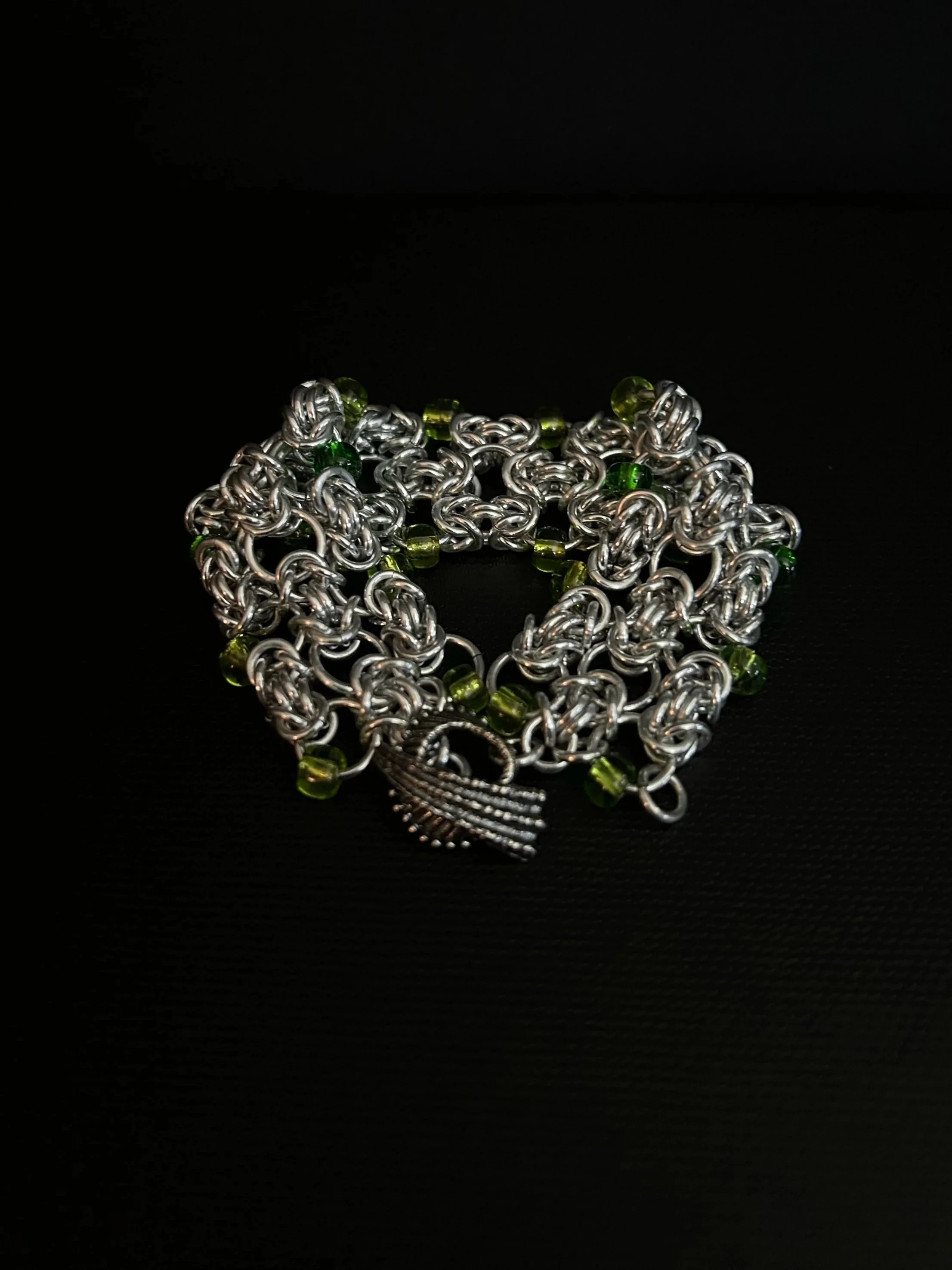 Silver chainmaille bracelet green bead