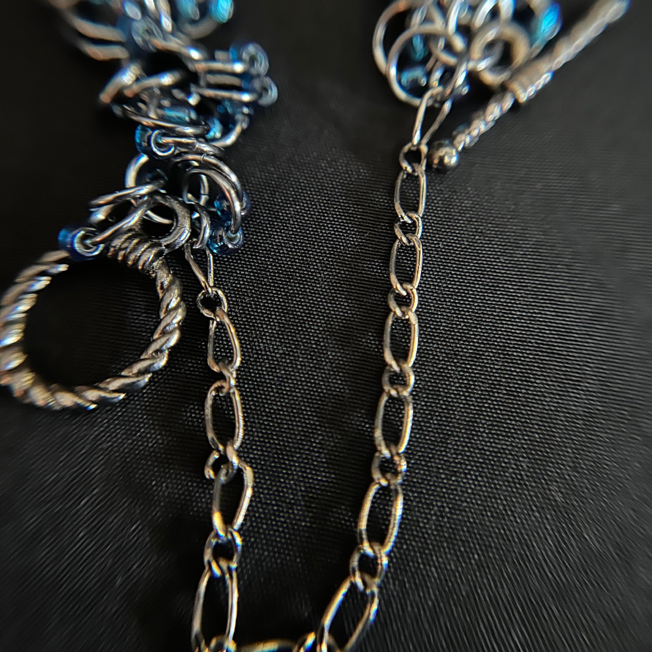 B206_clasp detail.jpg