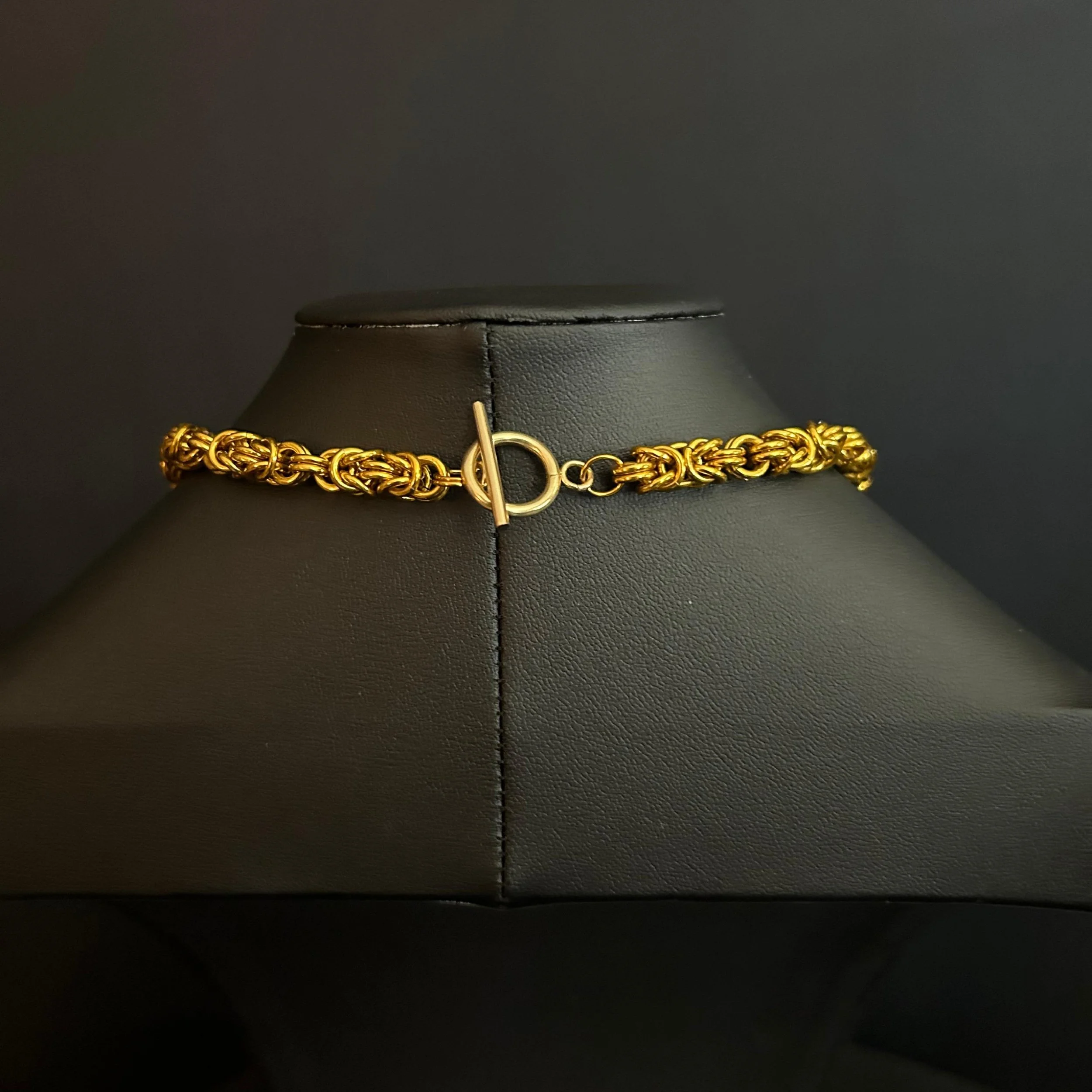 1975_clasp.jpg