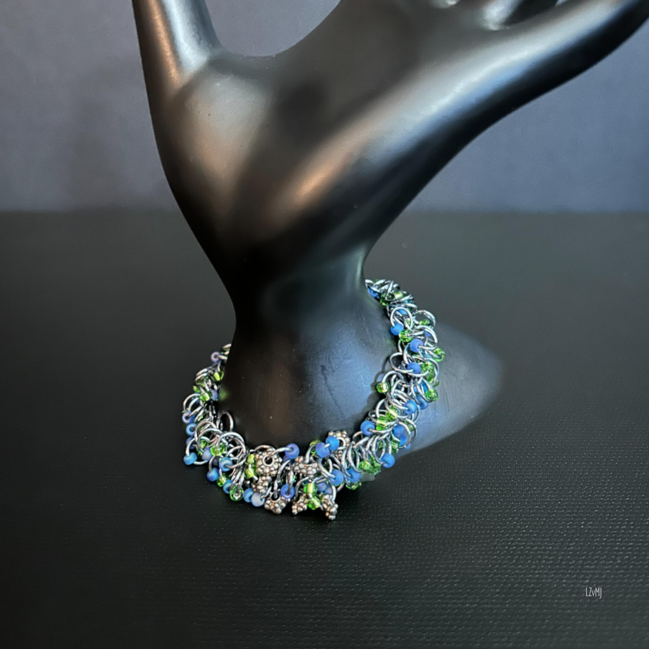 Riverglint Shaggy Loop Bracelet