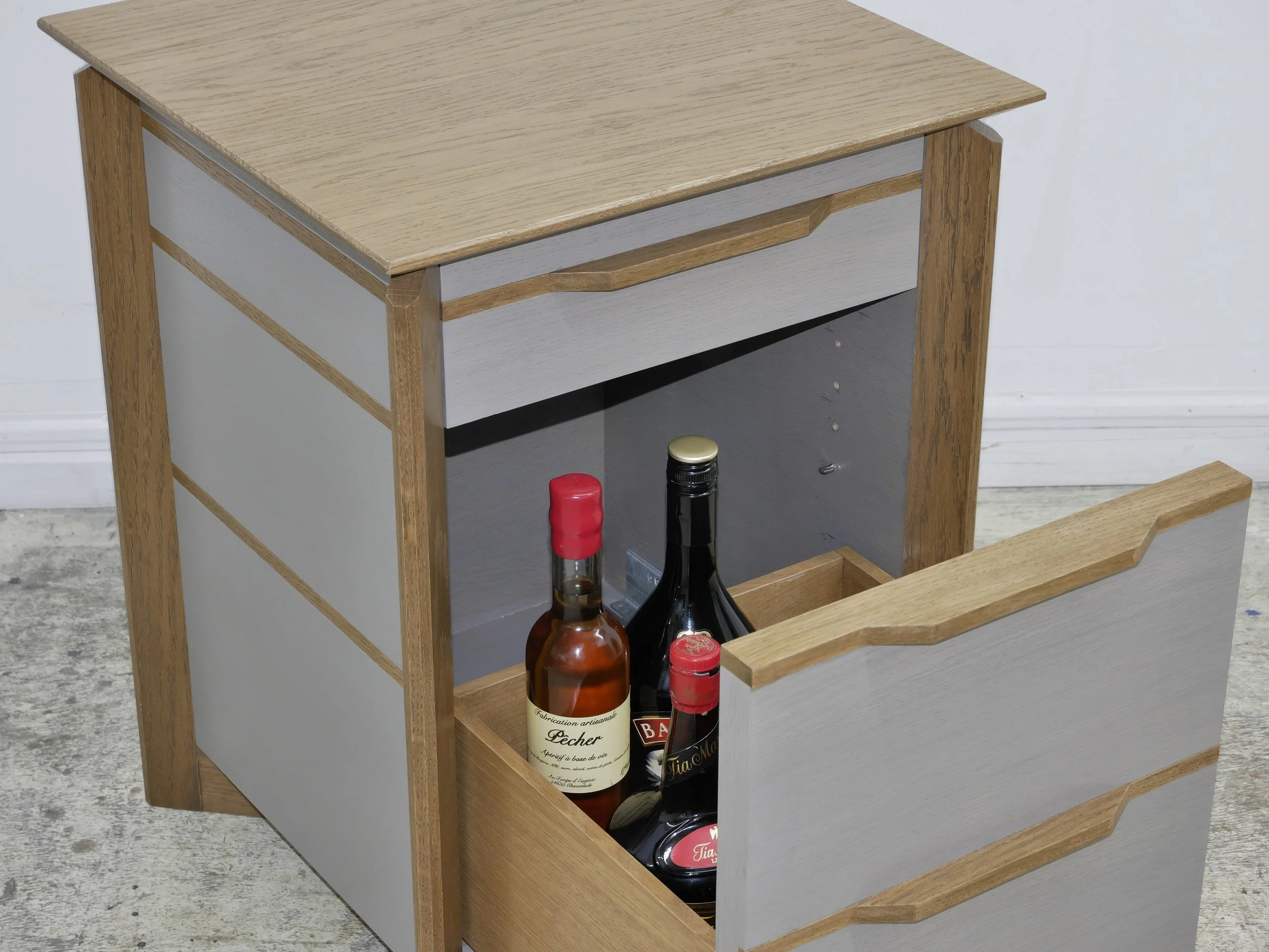 Bedside corner shadow removed _1050570.jpg