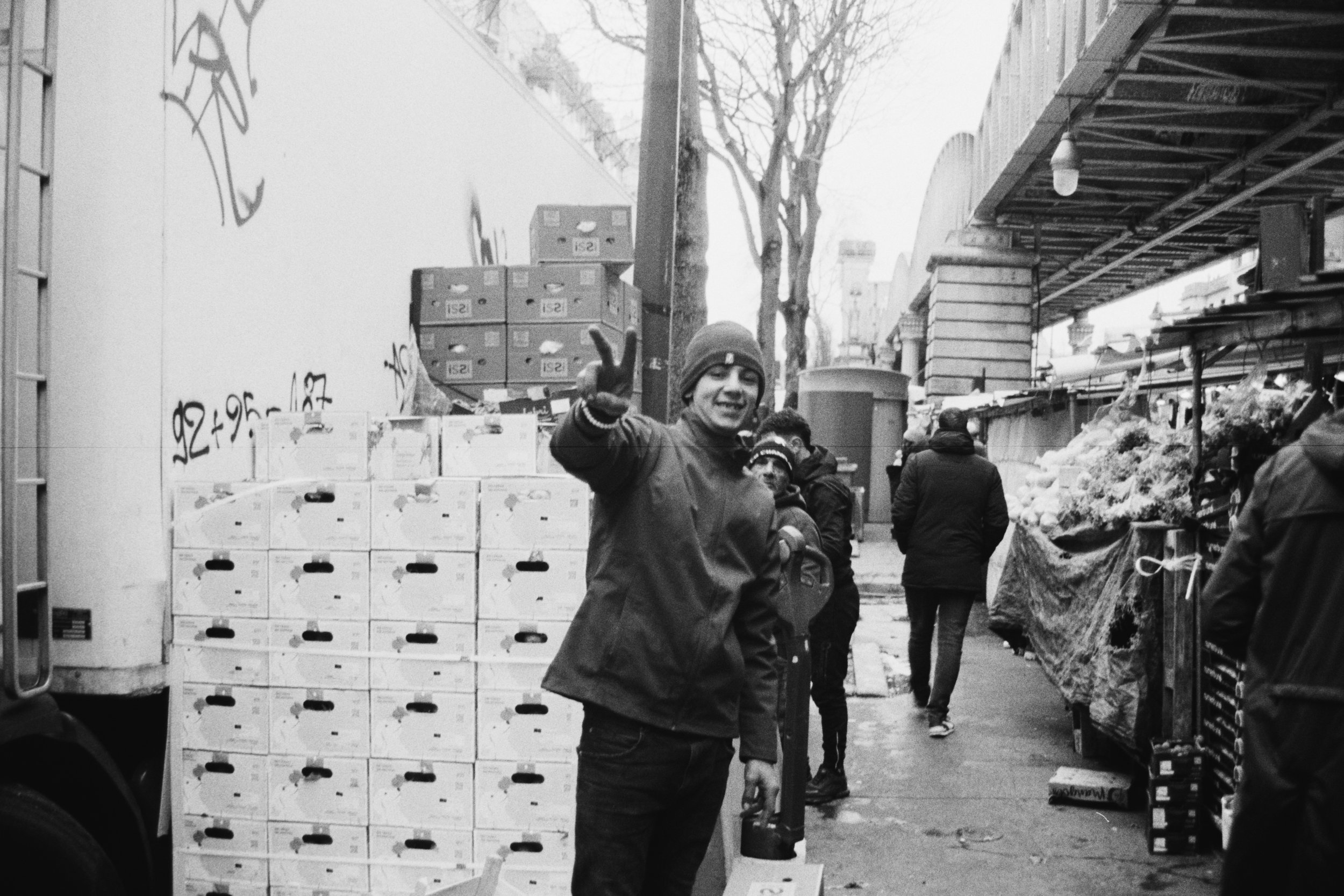A young helping hand. Barbès, 14022026.
