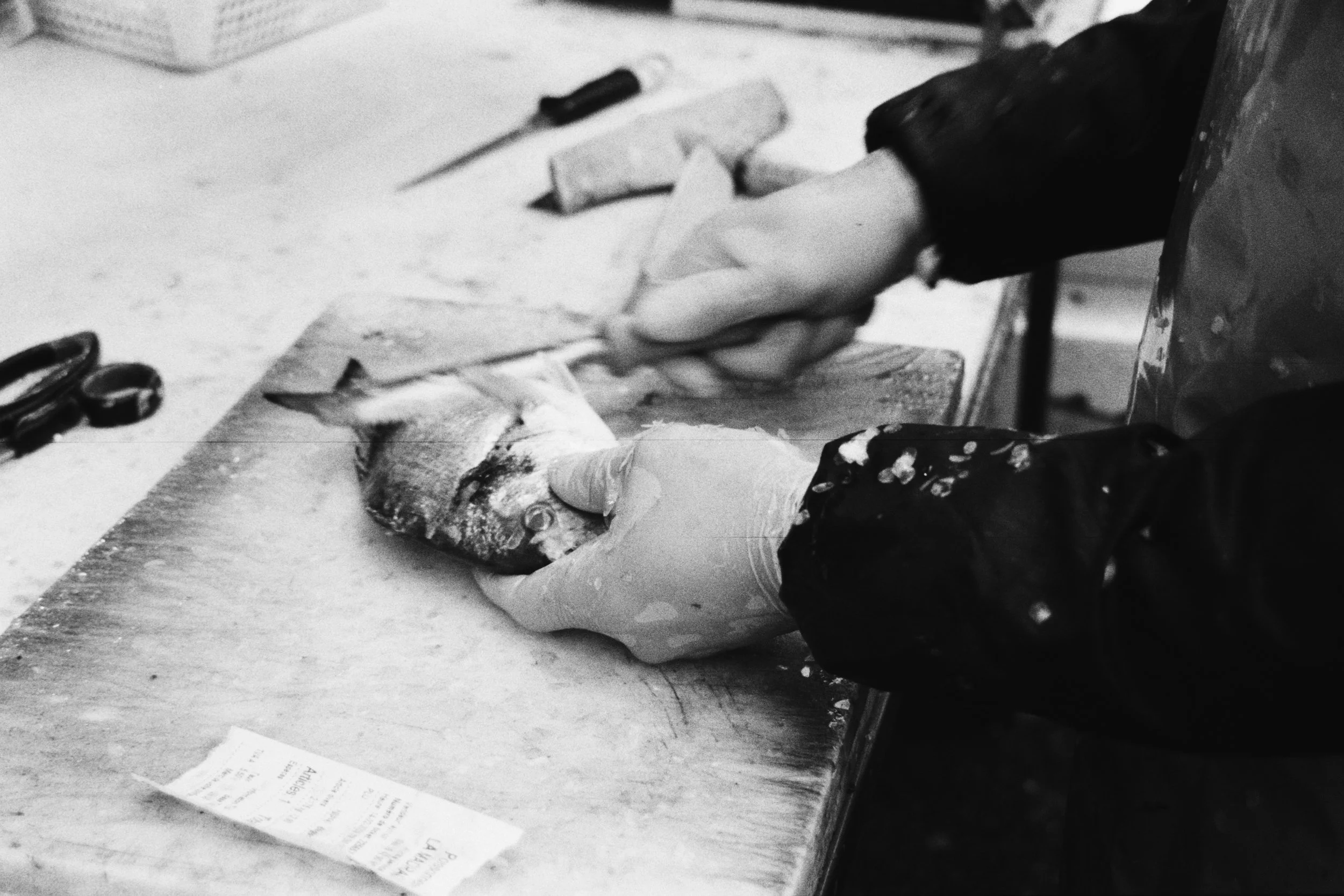 The fishmonger's work, up close. Barbès, 14022026.