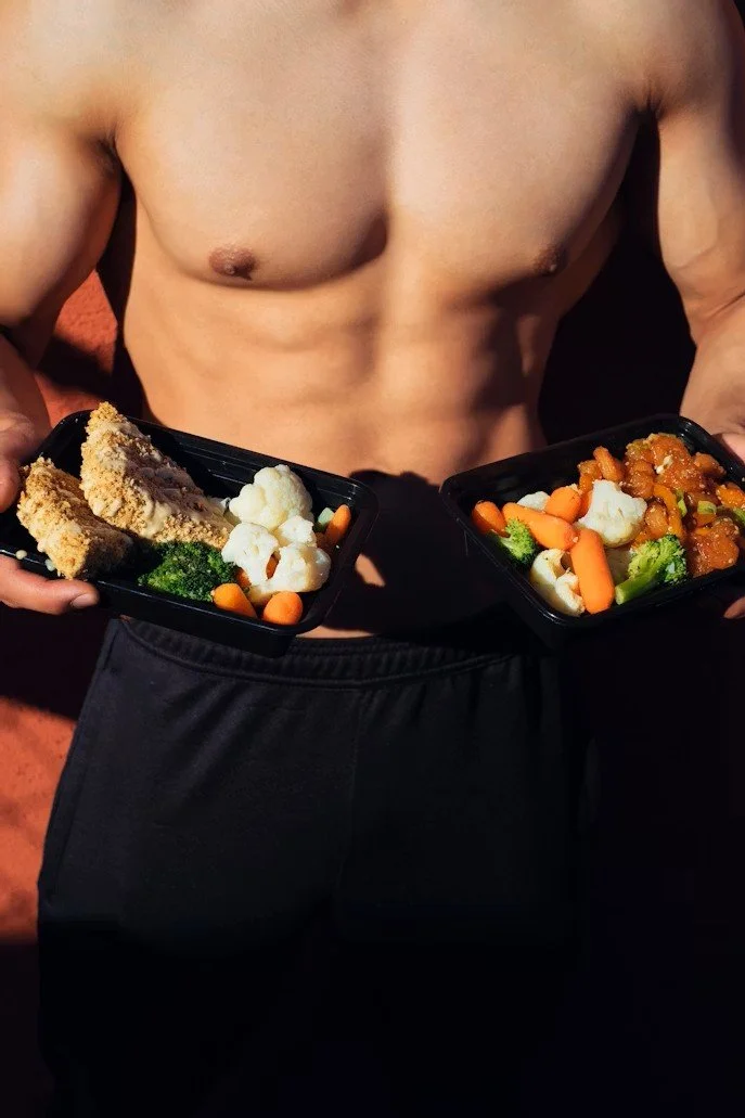 LA FINESTRA ANABOLICA ESISTE DAVVERO? COSA MANGIARE PRIMA E DOPO L'ALLENAMENTO