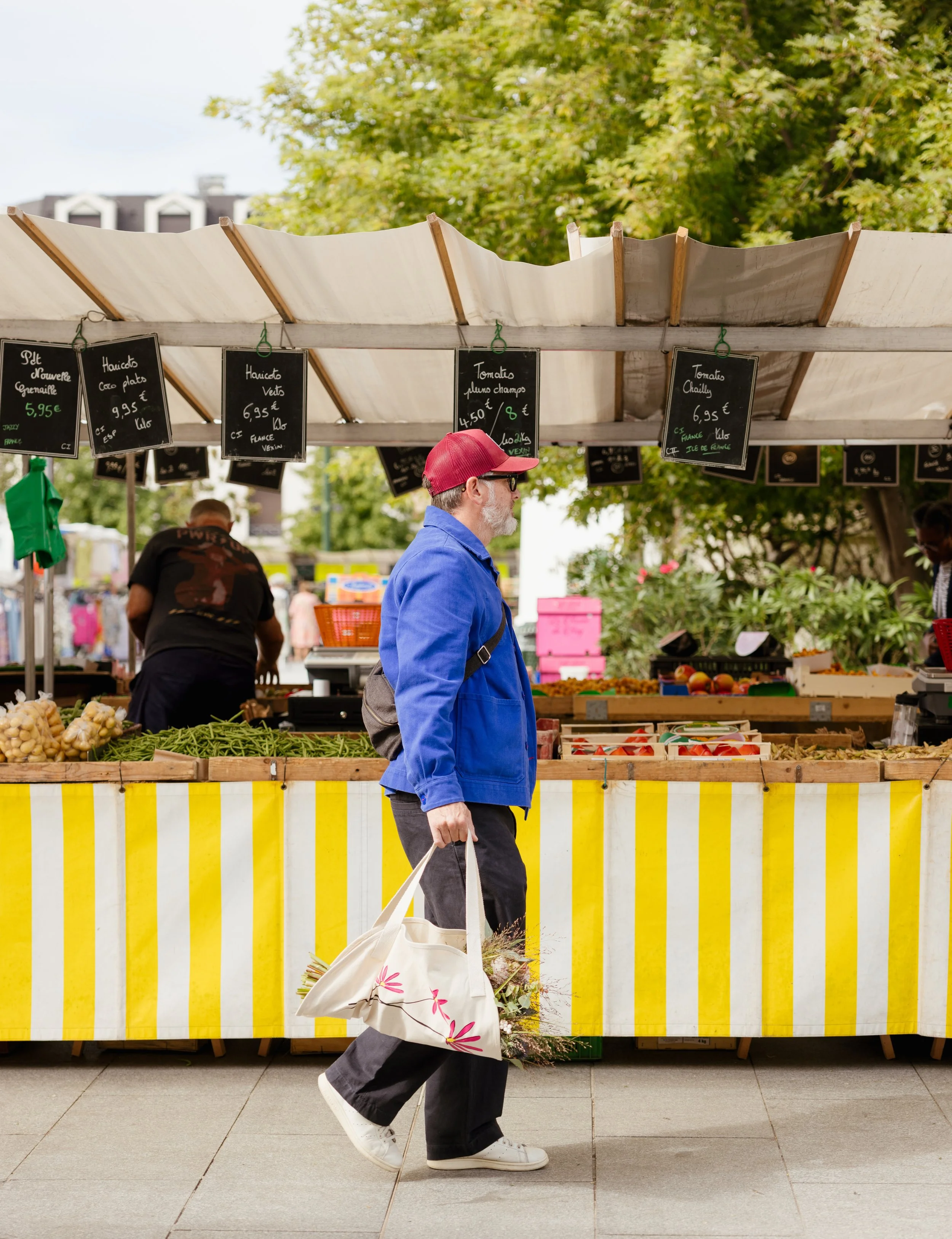 Un sac à fleurs qui ira aussi bien aux femmes qu'aux hommes
