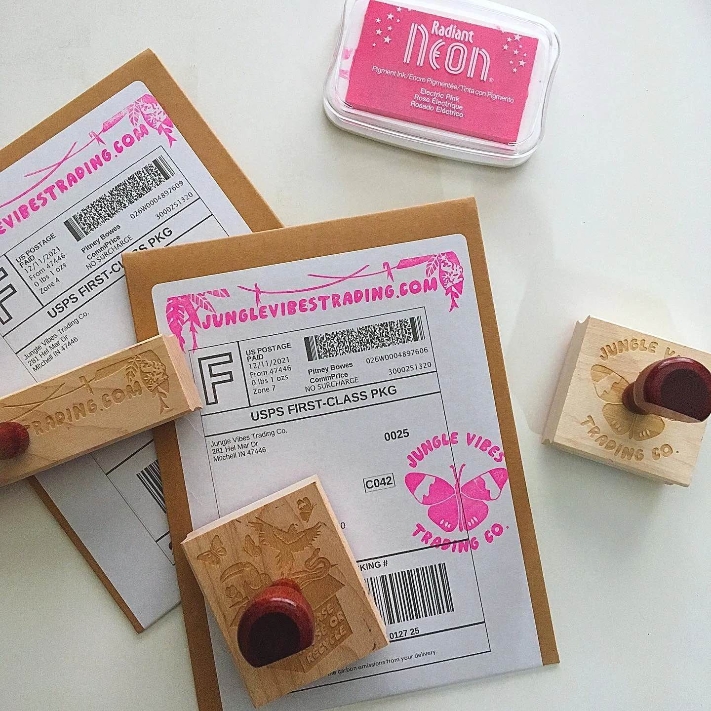 I love these rubber stamps I got from @rubberstamps. They really brighten up my packaging.⁠⁠
.⁠⁠⁠
.⁠⁠⁠
.⁠⁠⁠
.⁠⁠⁠
.⁠⁠⁠
.⁠⁠⁠
.⁠⁠⁠
#makersgonnamake #wildlife #wilderness #nature #explore #animallover #animalart #makersofinstagram #smallbusiness #digital