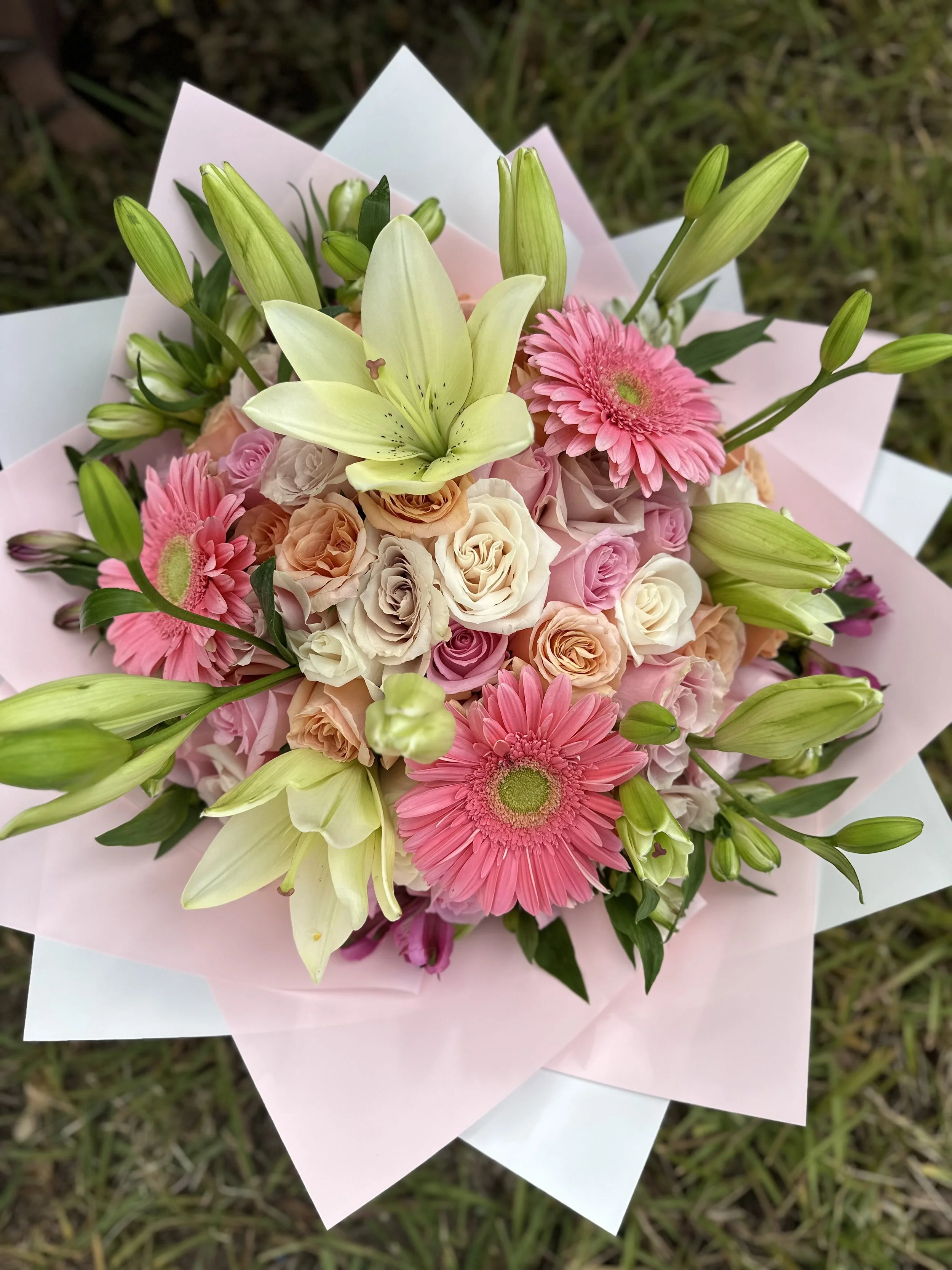 Rosas Gerberas y Lilis