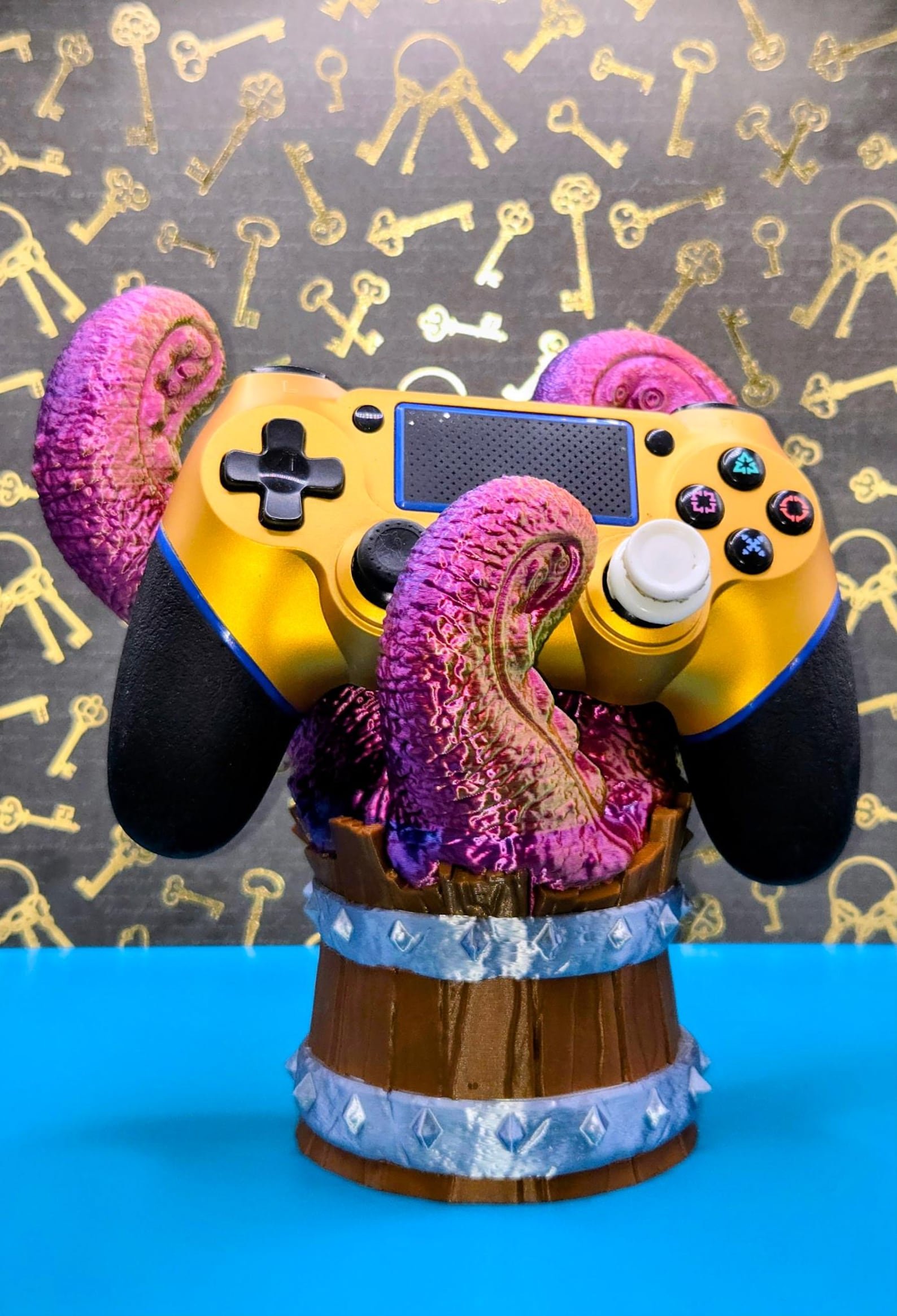 Octopus Controller Holder | 3D Printed Gamer Desk Decor | Tentacle Gamepad Stand | Fantasy Gaming Accessory