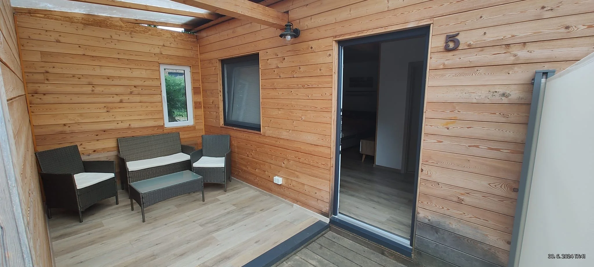 Bungalov Adam - zastřešená terasa