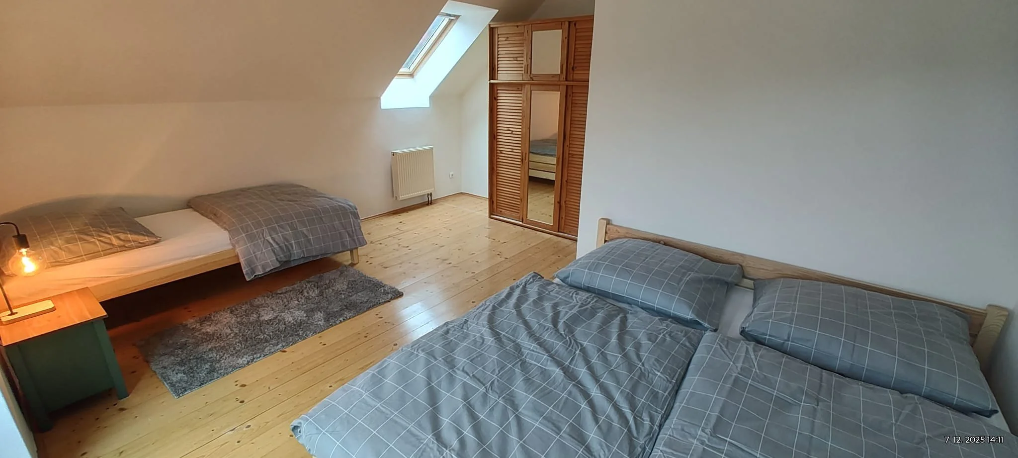 Třílůžkový pokoj v patře