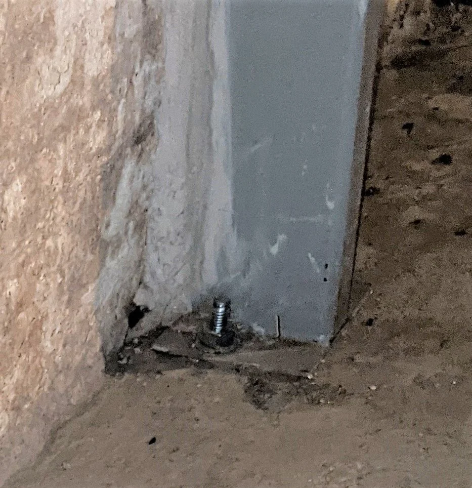 19-slab-cracked-base-plate.jpg