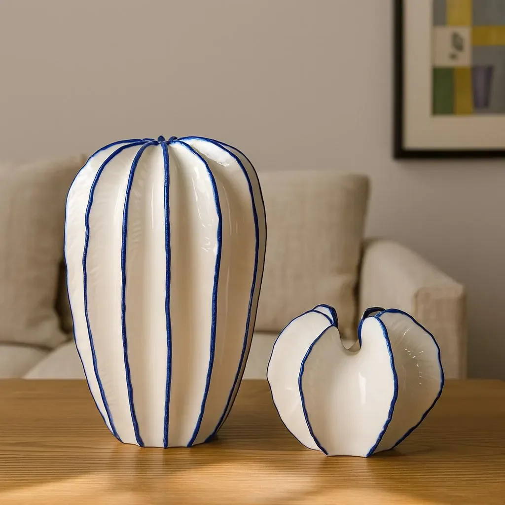 Ceramic Leaf Vase – Set of Two
