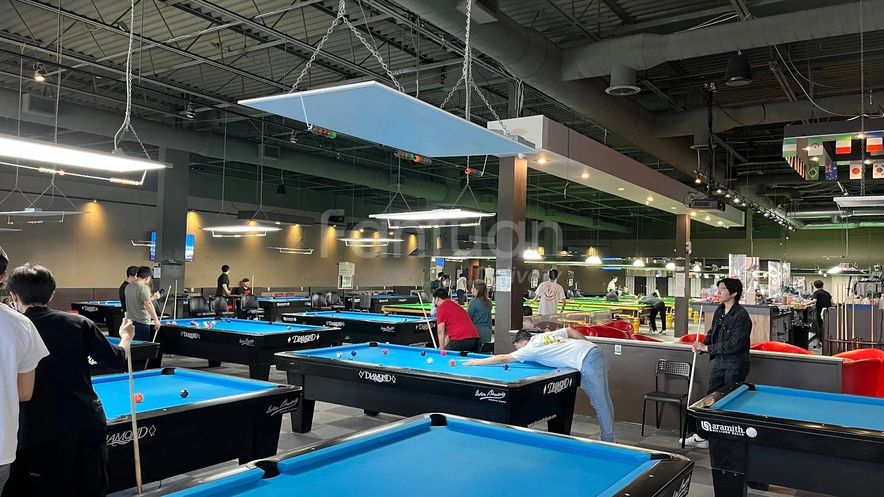 Master Q Snooker, Billards & Lounge in Toronto