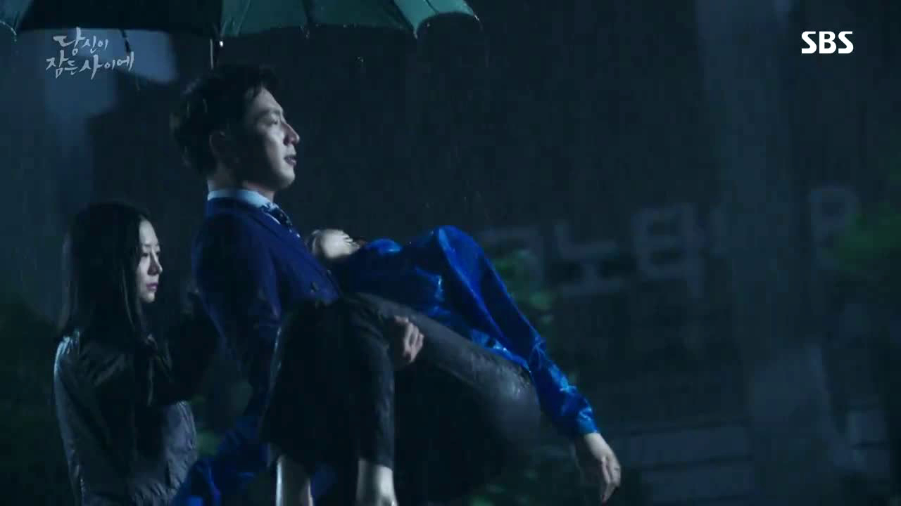 Lee Sang‑yeob as Lee Yu‑beom in While You Were Sleeping