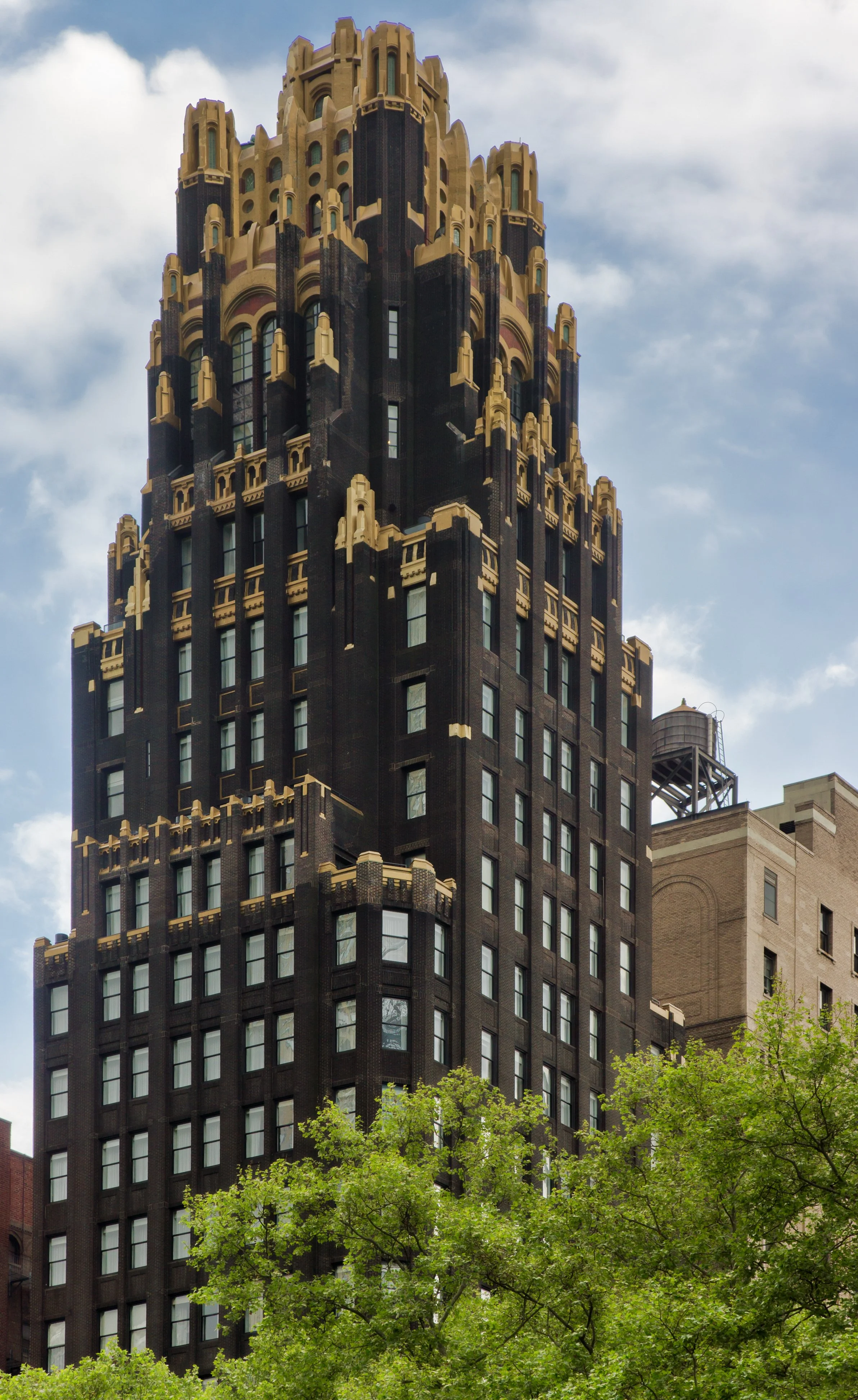 NYC_-_American_Radiator_Building.jpg