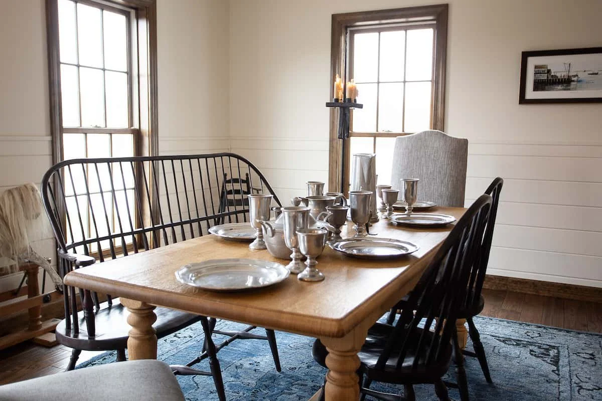 colonial-dining-room-9.jpg