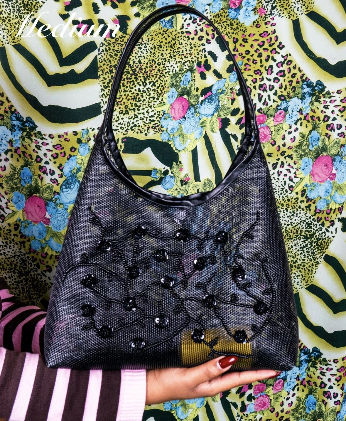 BLACK MESH PURSE
