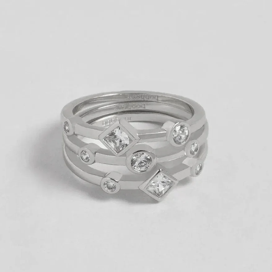 Womens-Bezel-Set-Rings silver