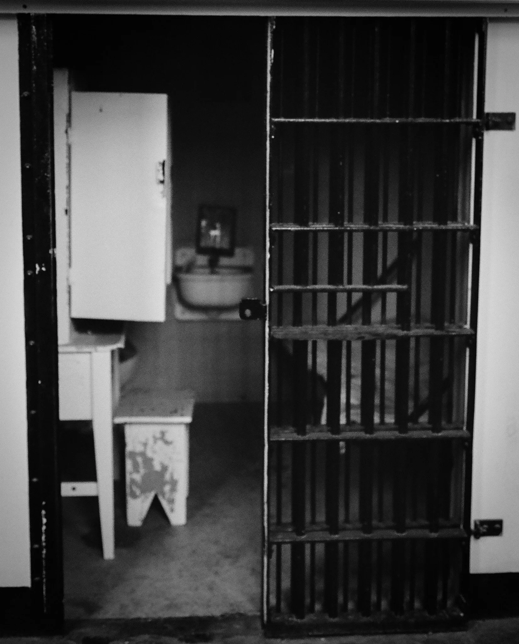 21. Eleven to a Cell.jpg