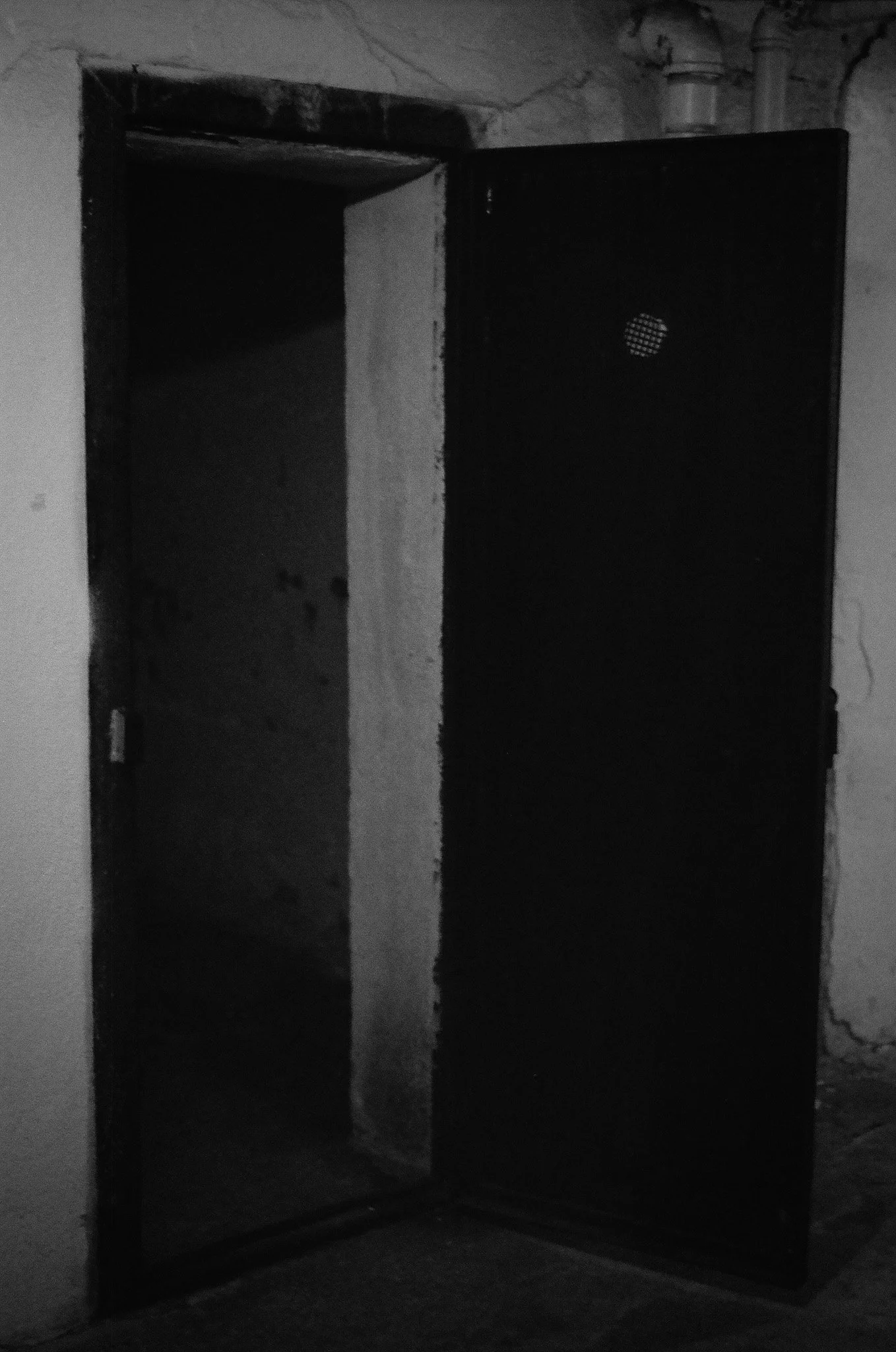 8. The Hole.jpg