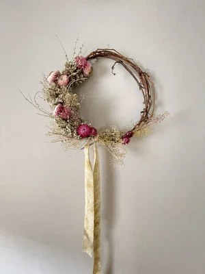 Ever+Bloom+Wreath+with+Yellow+and+Magenta+Straw+flowers+and+gold+silk+ribbon.jpg