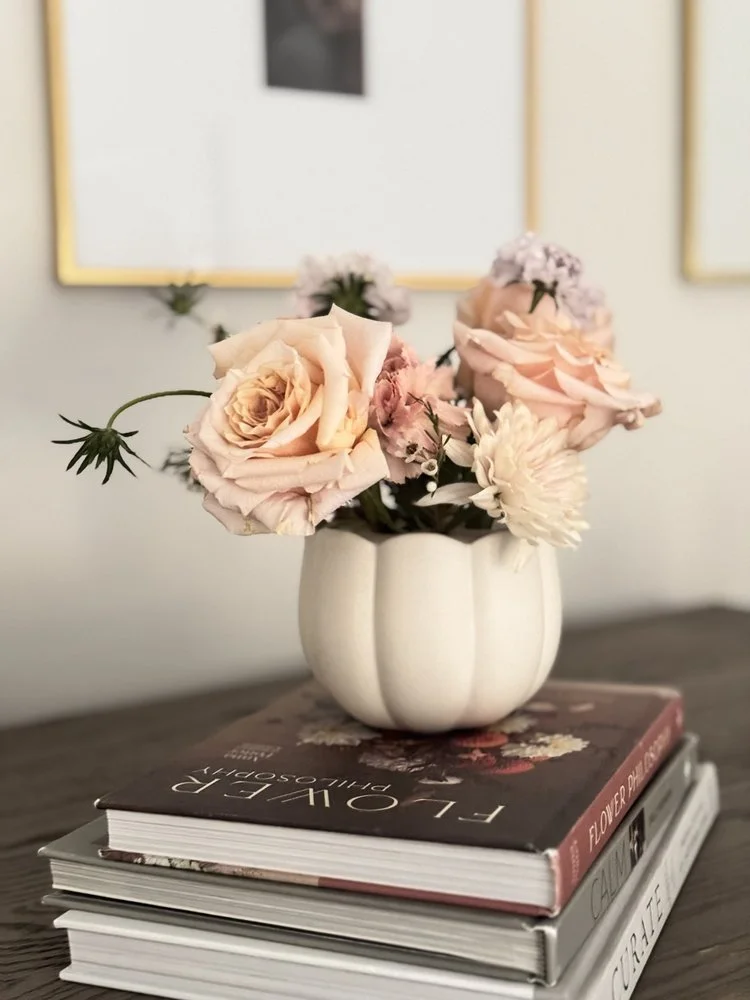 Sweetheart Arrangement in Ceramic Frog Vase