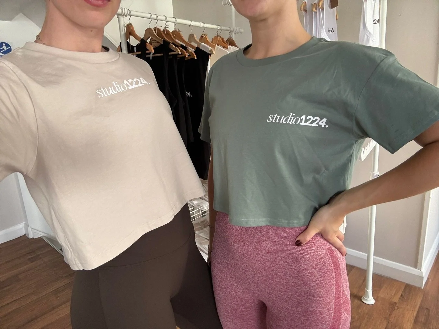 Soft, breathable, built to move.

Studio 1224 apparel : 100% cotton, made for training, rest days, and everything in between.

Quality you can feel the second you put it on.

This is comfort that shows up for the work you&rsquo;re doing.

#reformer #