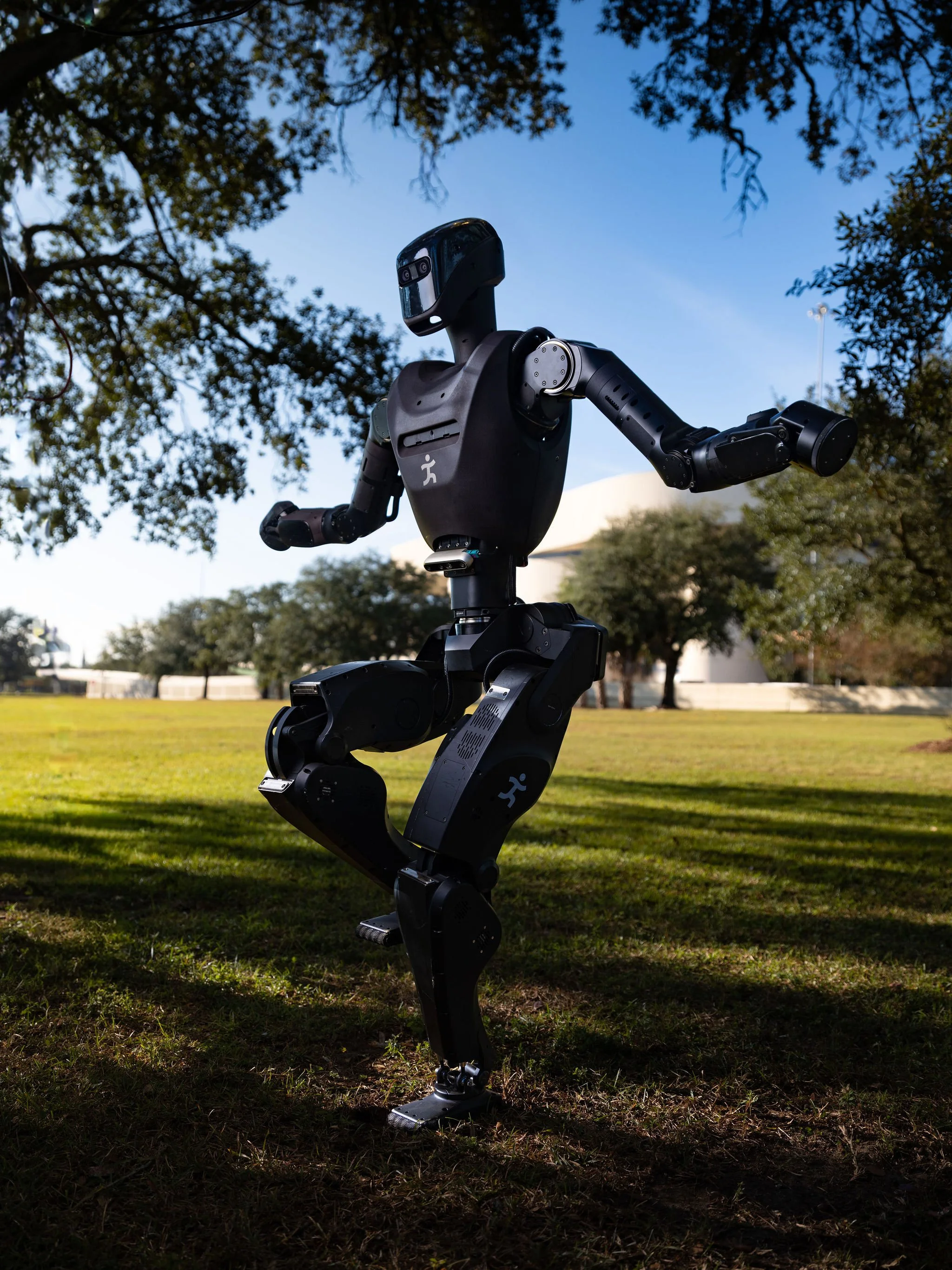 03_AlexCraneKick_Fuji (1).jpg