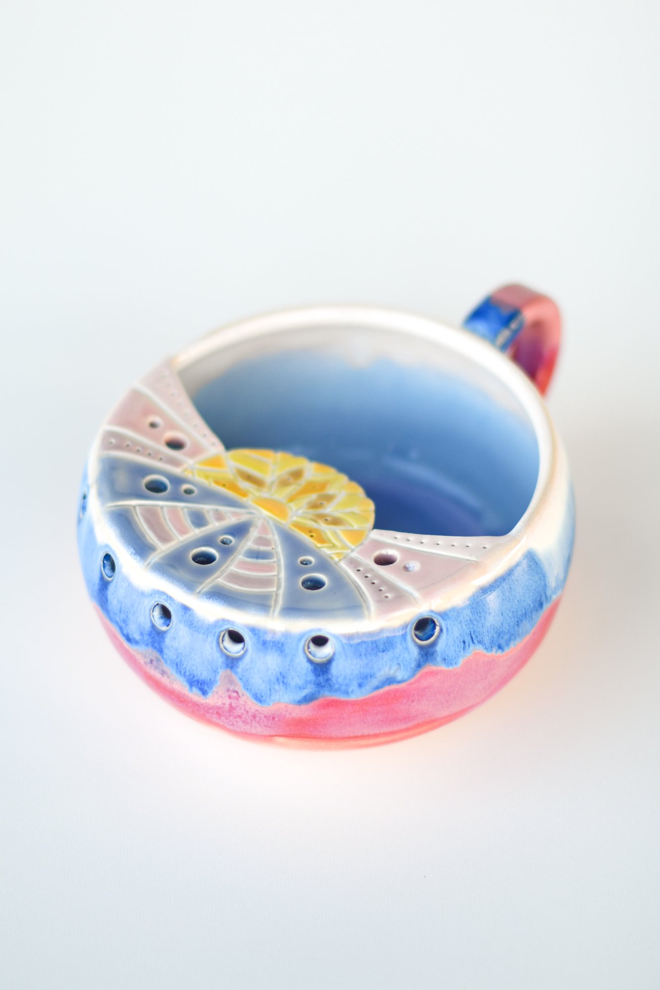 SPECIAL EDITION - Dawn Court Medium Berry Bowl