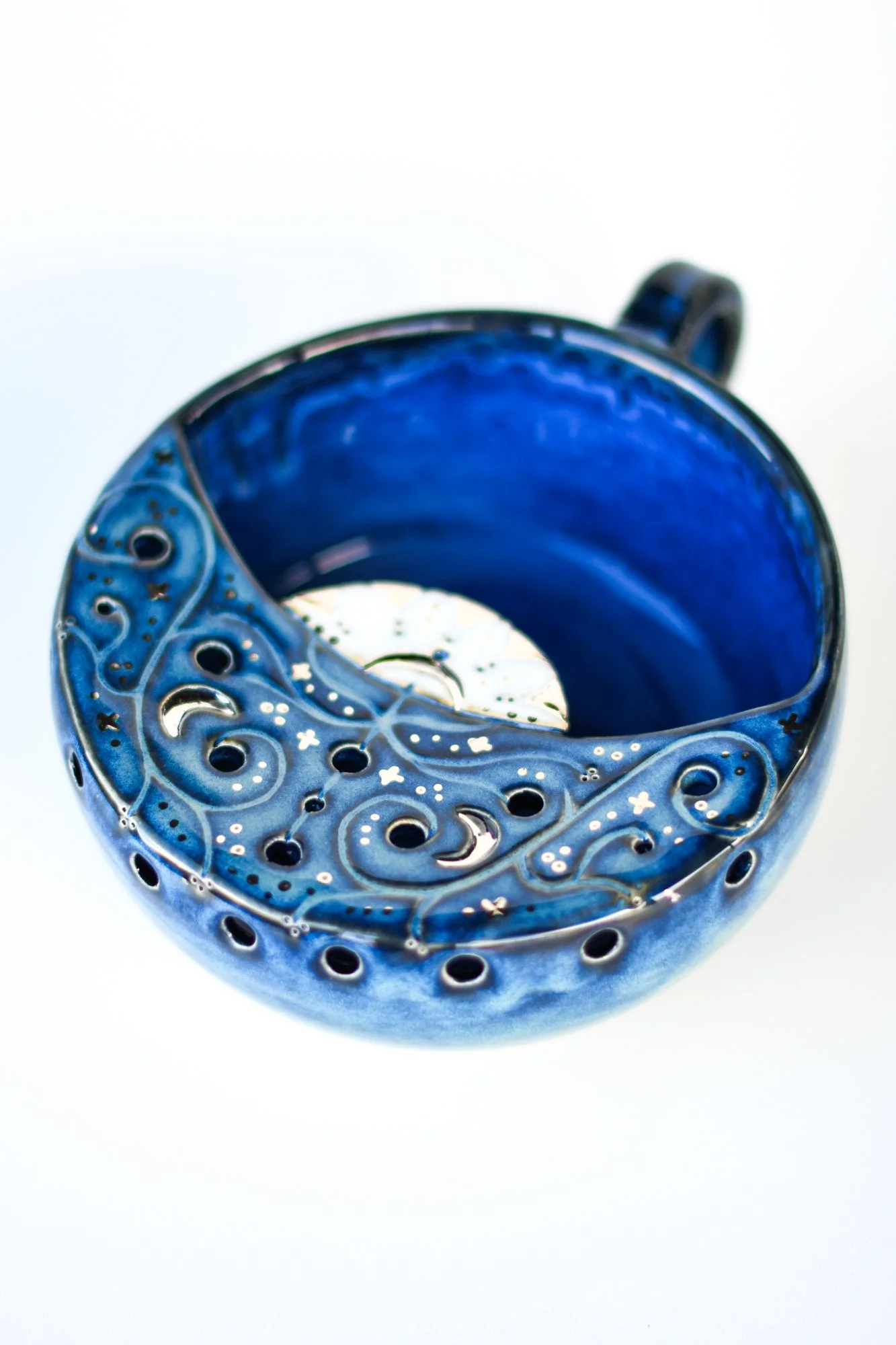 SPECIAL EDITION - Dusk Court Medium/Large Berry Bowl