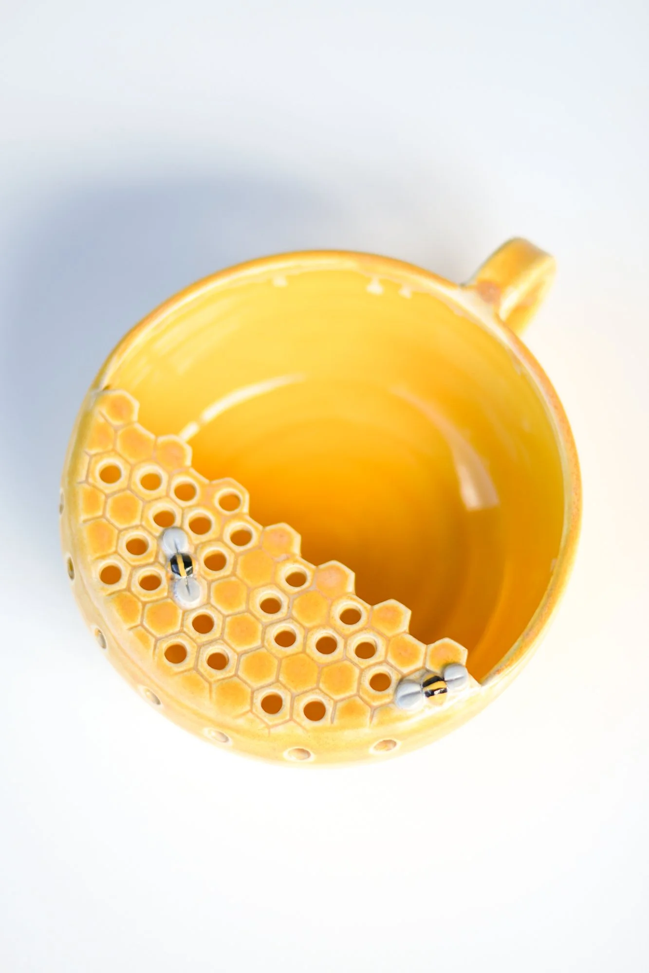Bee Large Berry Bowl*