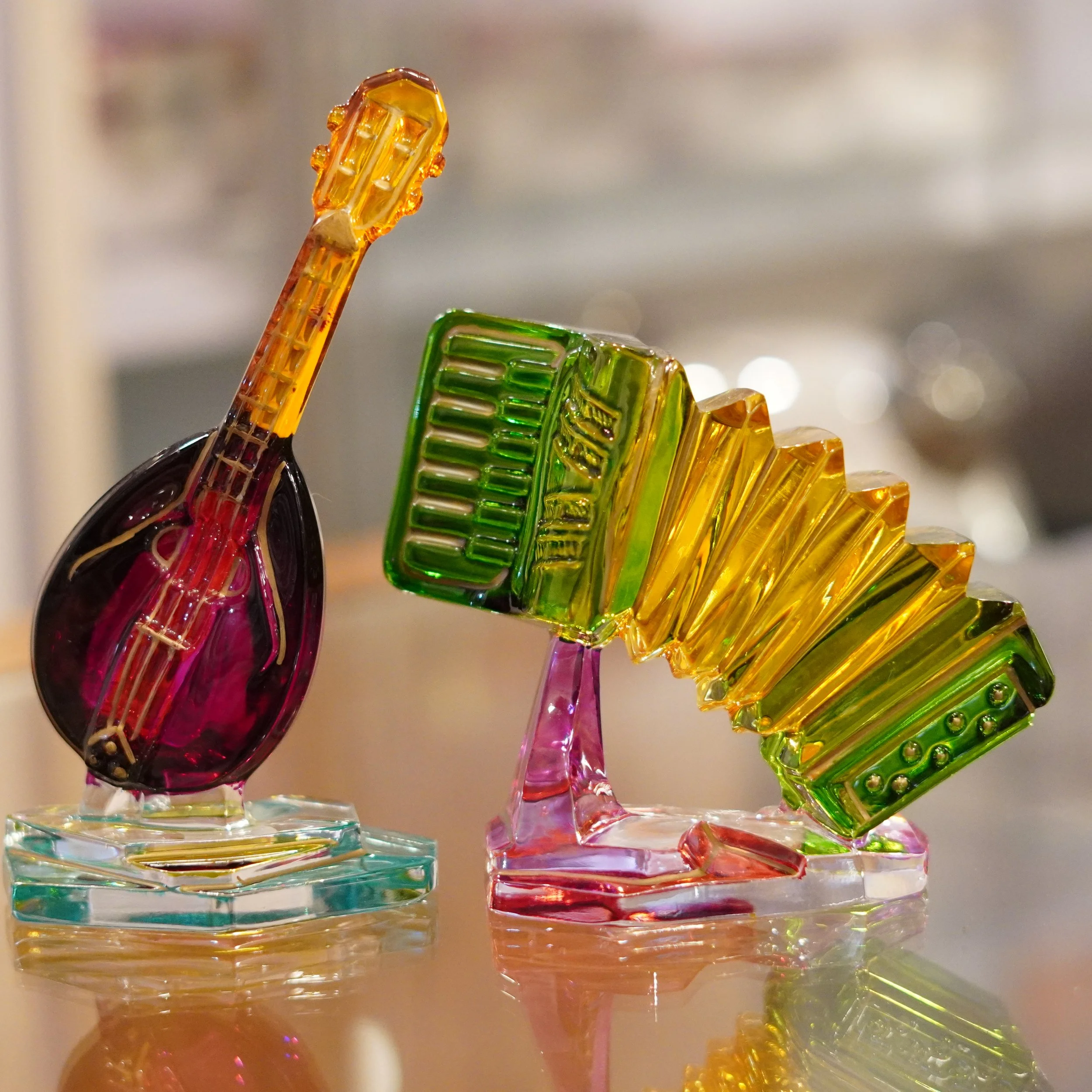 murano-art-glass-accordion-mandolin-the-french-kitchen-4th-floor-westin-bonaventure.JPG