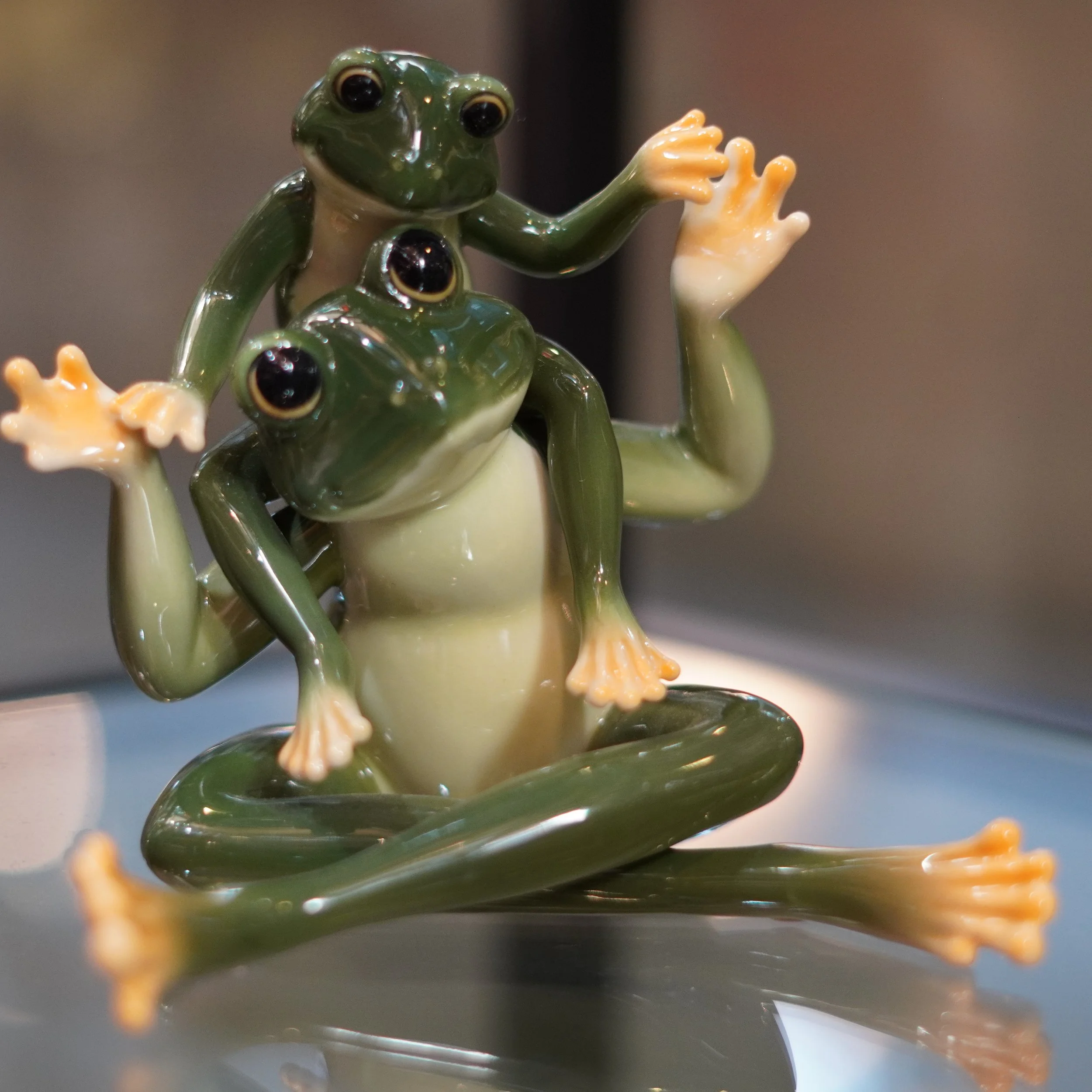 franz-porcelain-frog-figurines-the-french-kitchen-4th-floor-westin-bonaventure-hotel.JPG