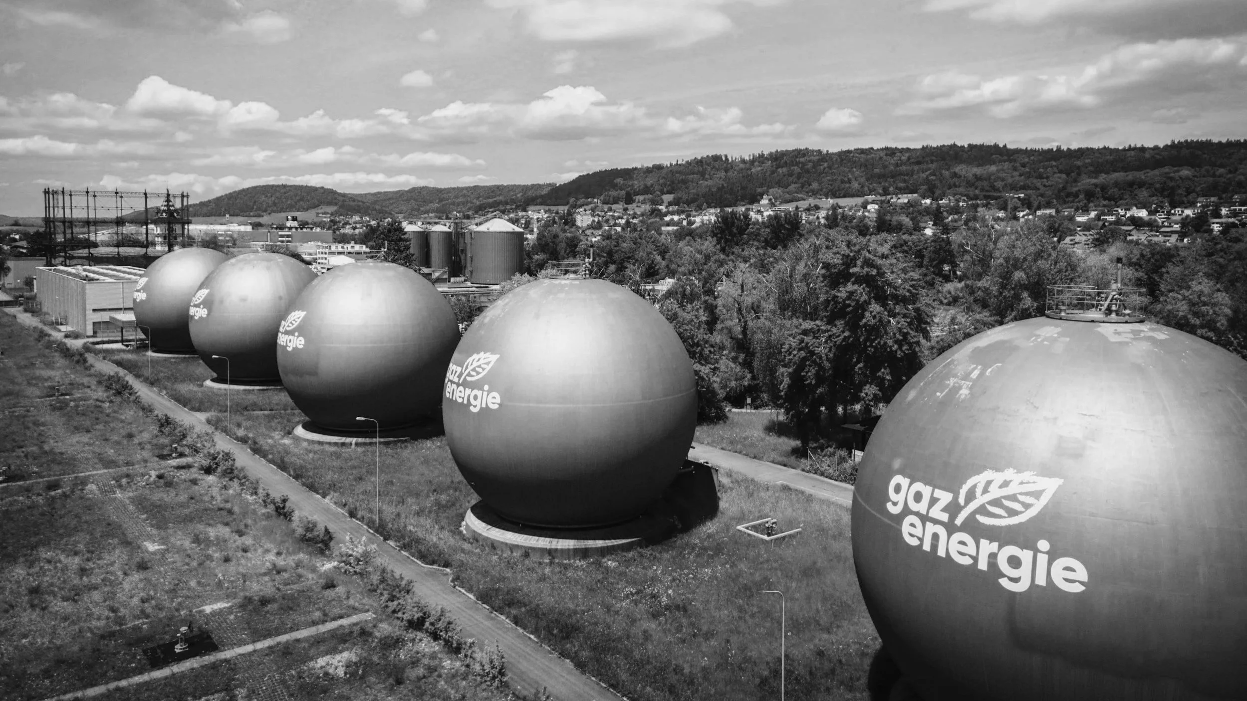 The Hidden Opportunity in Zero‑Emission &amp; Advanced Manufacturing Delivery