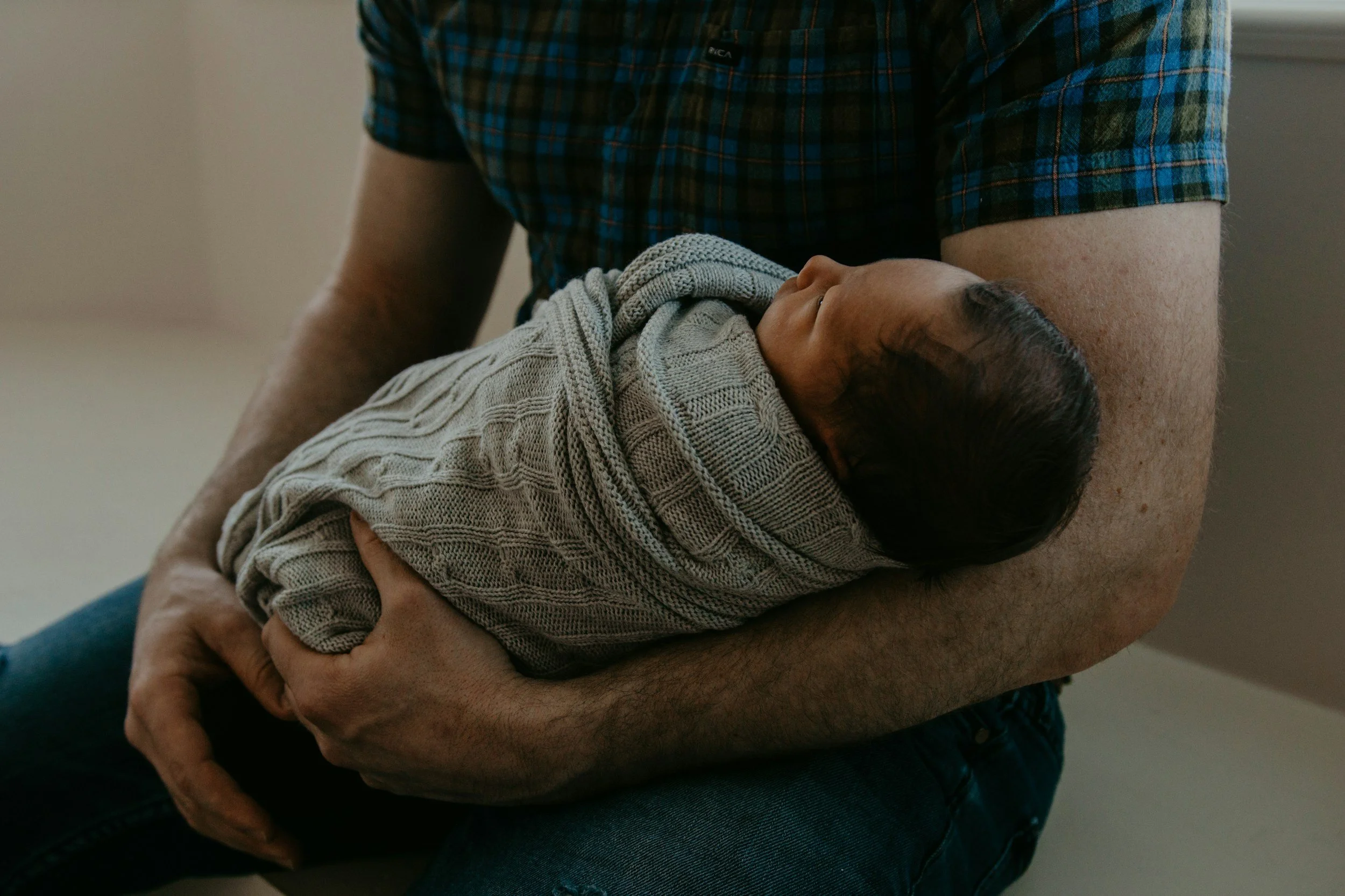 How to Get My Baby to Sleep in the Crib Instead of on Me