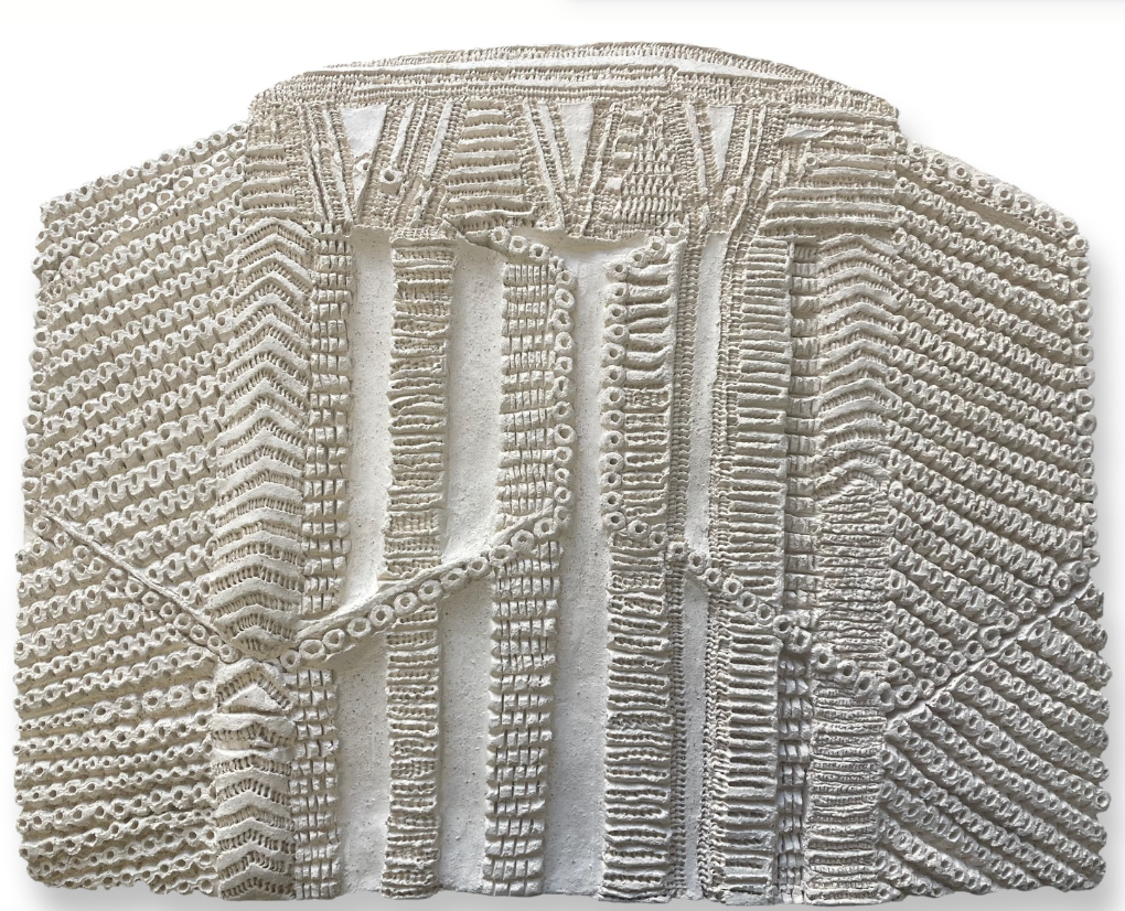 SaraNoa Mark
Sound of a Sunlit Wall 
Carved Clay 
12 x 14.5"
2025

