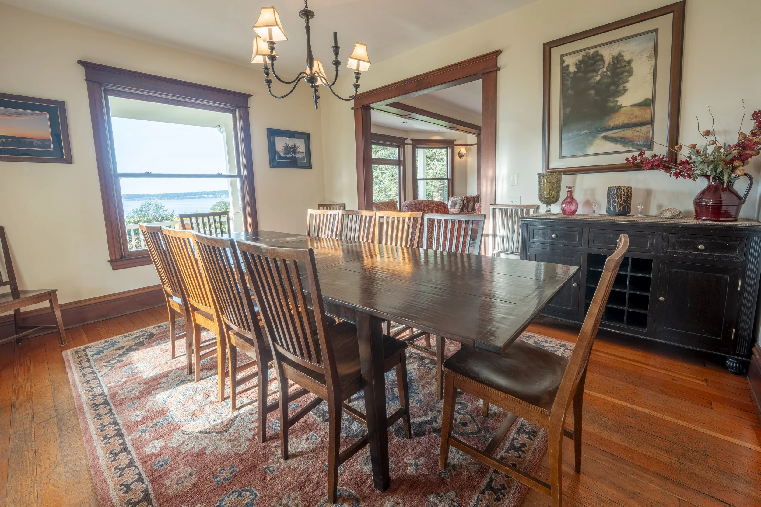 Marty's Place-33.jpg