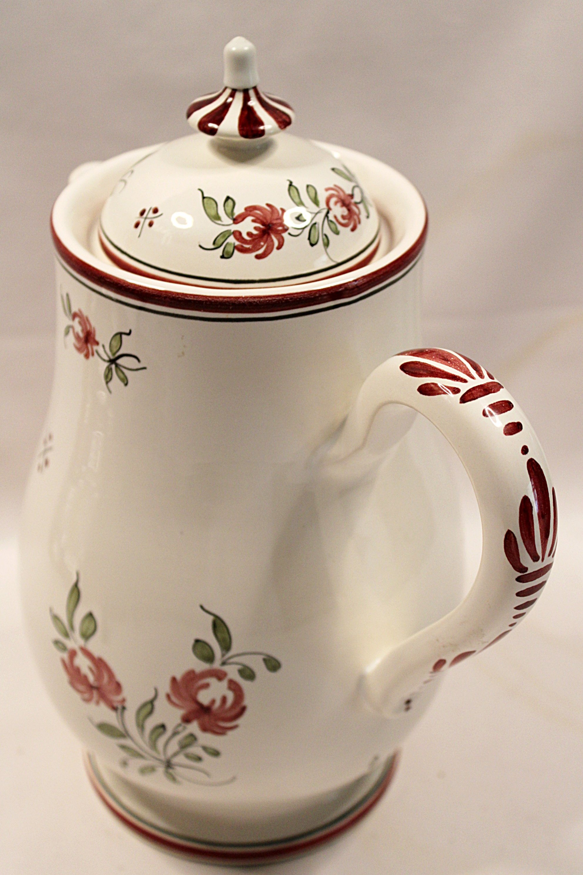 French-faience-Coffee-Pot-Decor-Strasbourg-Full-view-Handle Right-Front-1984 x 2976.JPG