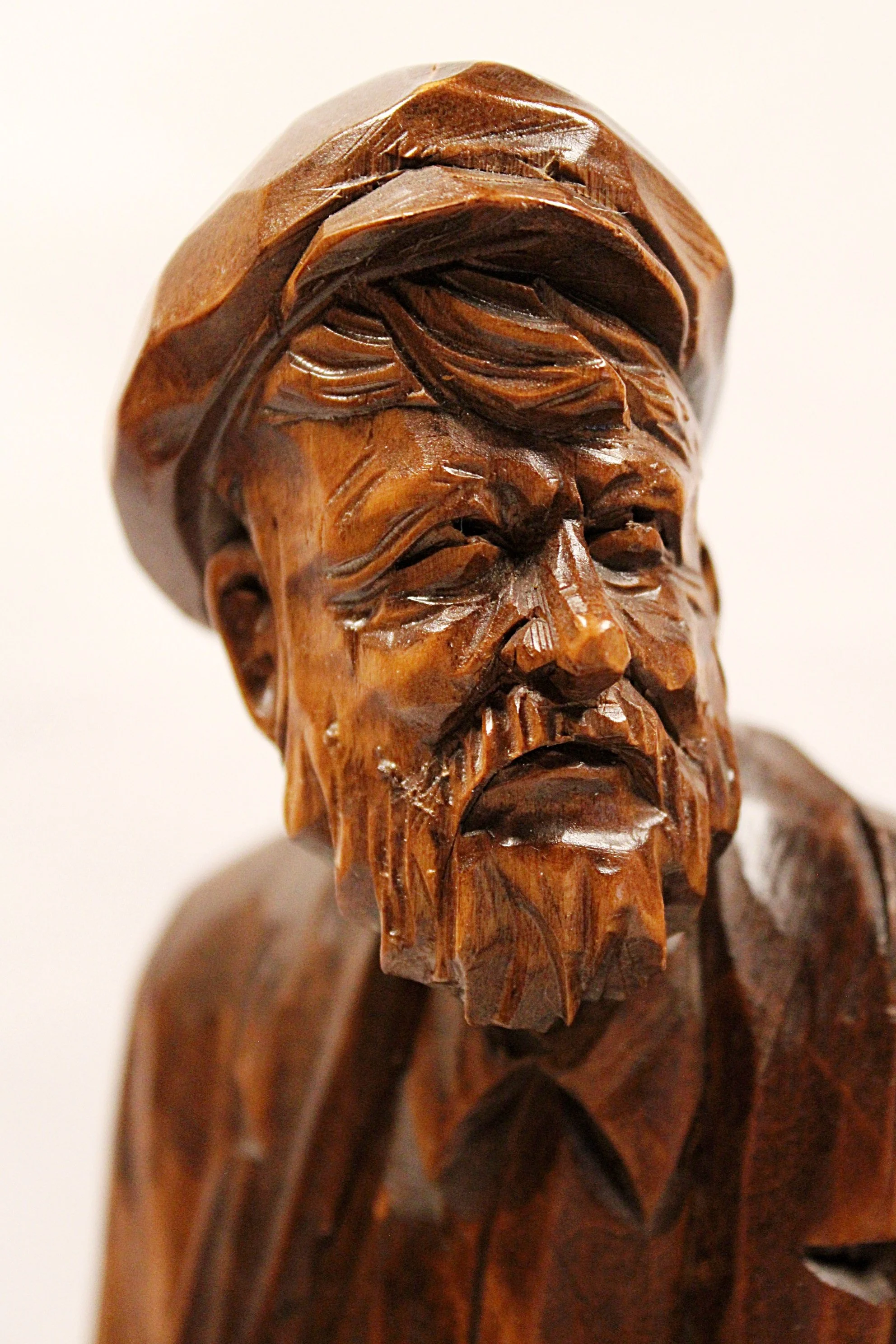 Canada Wood Carving Hand Signed Paul Emile Caron St. Jean Port Joli Sculpture-Face-Closeup-1984 x 2976.JPG
