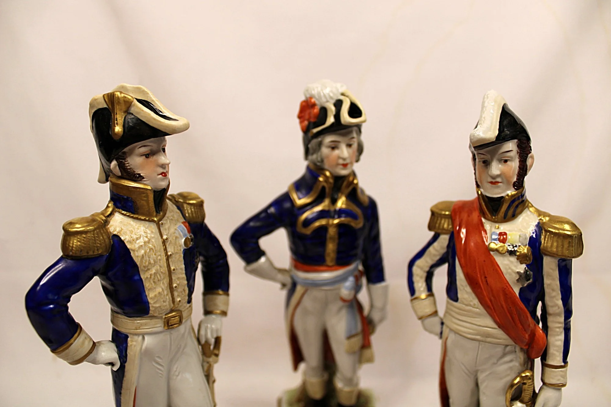 Vintage Porcelain Figurines Three of Napoleon's Generals-group-upper-half-2000 x 1333.JPG