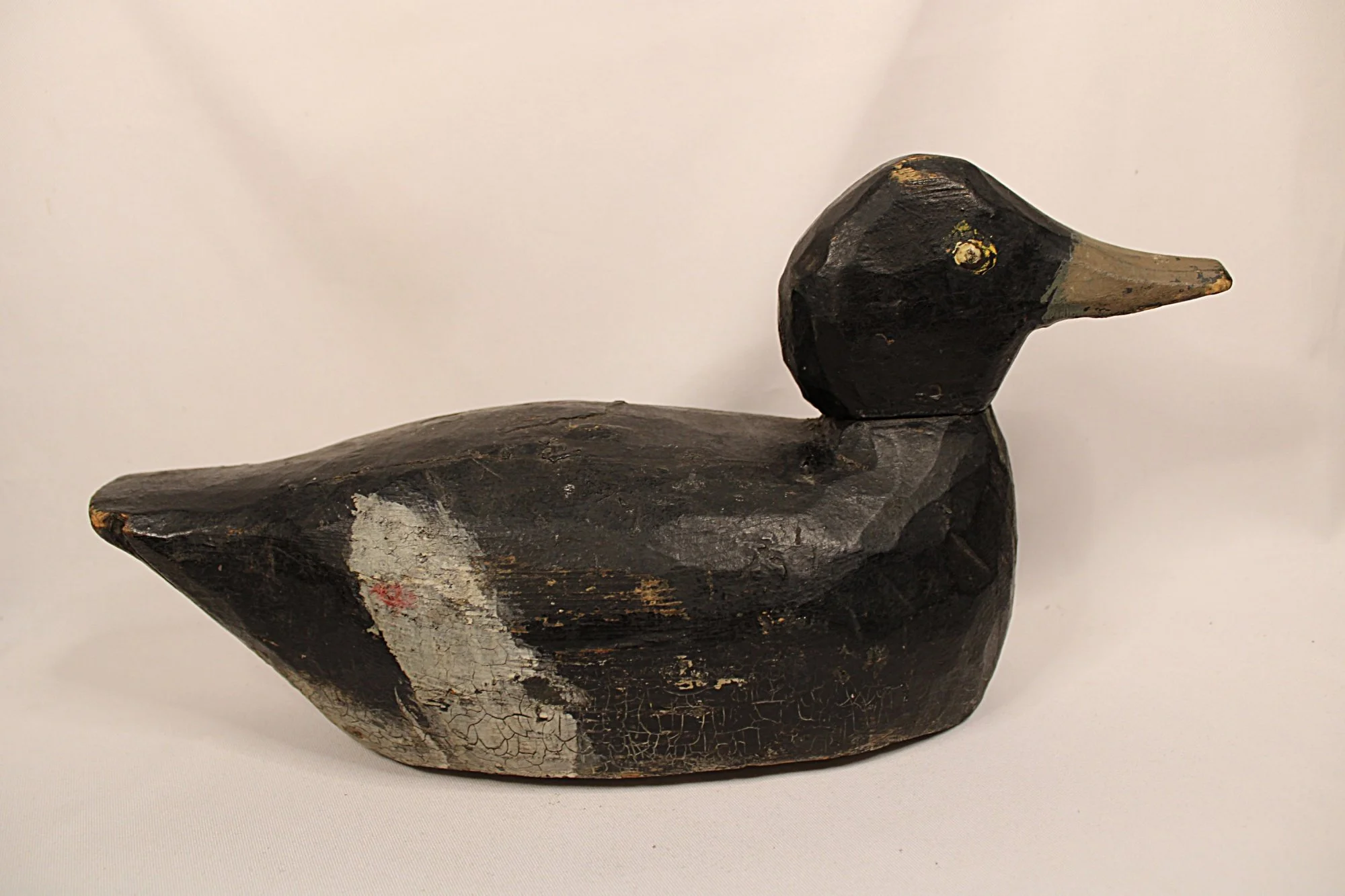 Vintage WOODEN DECOY Hand Carved White-Winged Scoter-Facing-right-2000 x 1333.JPG