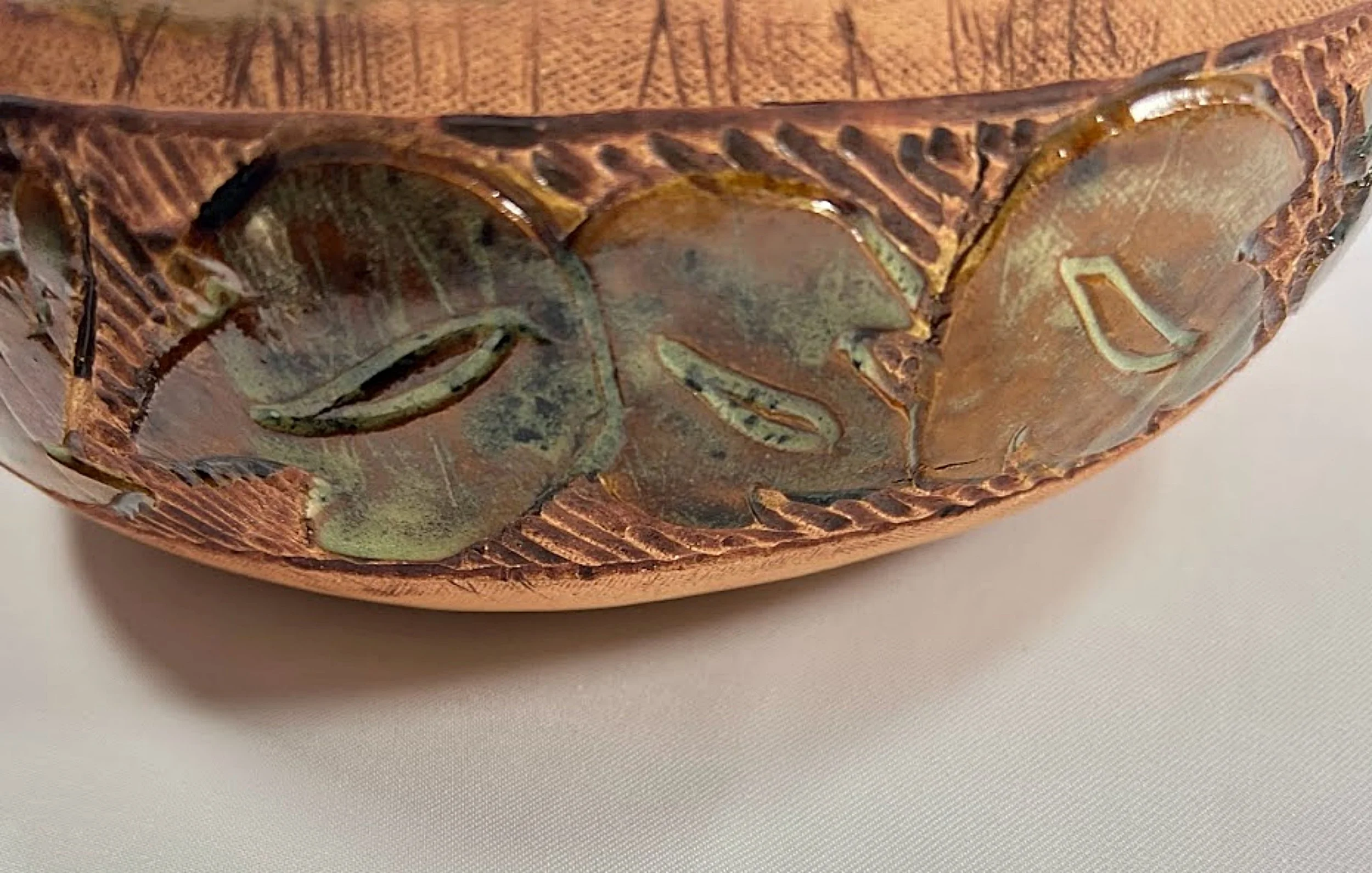 5240-OLD RIVER RUN Pottery Bowl by Dawn Zaharis Prietz, Marianna, Florida -side trim view-2929 x 1863.jpg