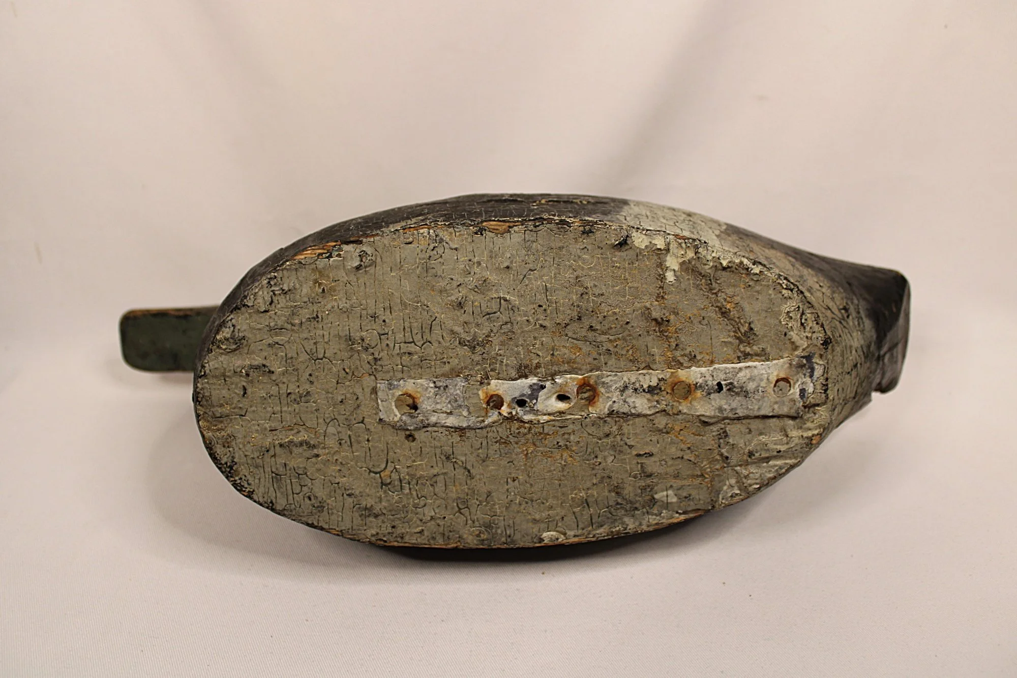 Vintage WOODEN DECOY Hand Carved White-Winged Scoter-bottom view-metal-strip-2000 x 1333.JPG