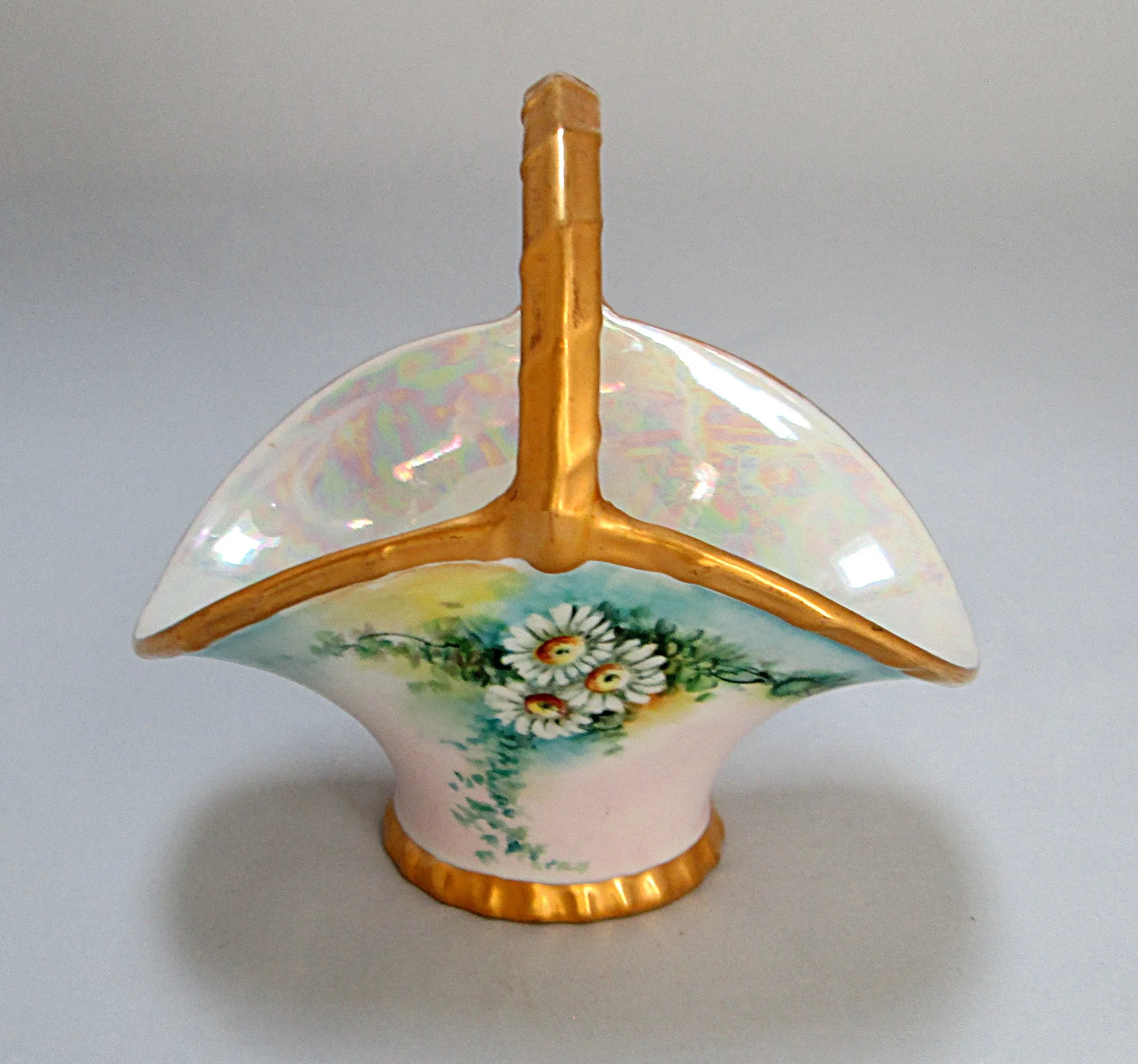 ES Germany Gilded Porcelain Basket - 4162-2300 x 2152-jpg.JPG