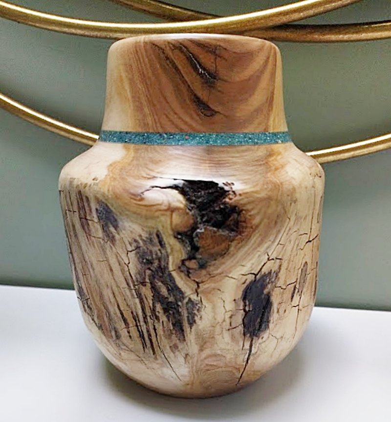 wood_vase-side 2- green wall-800_x_863.jpg