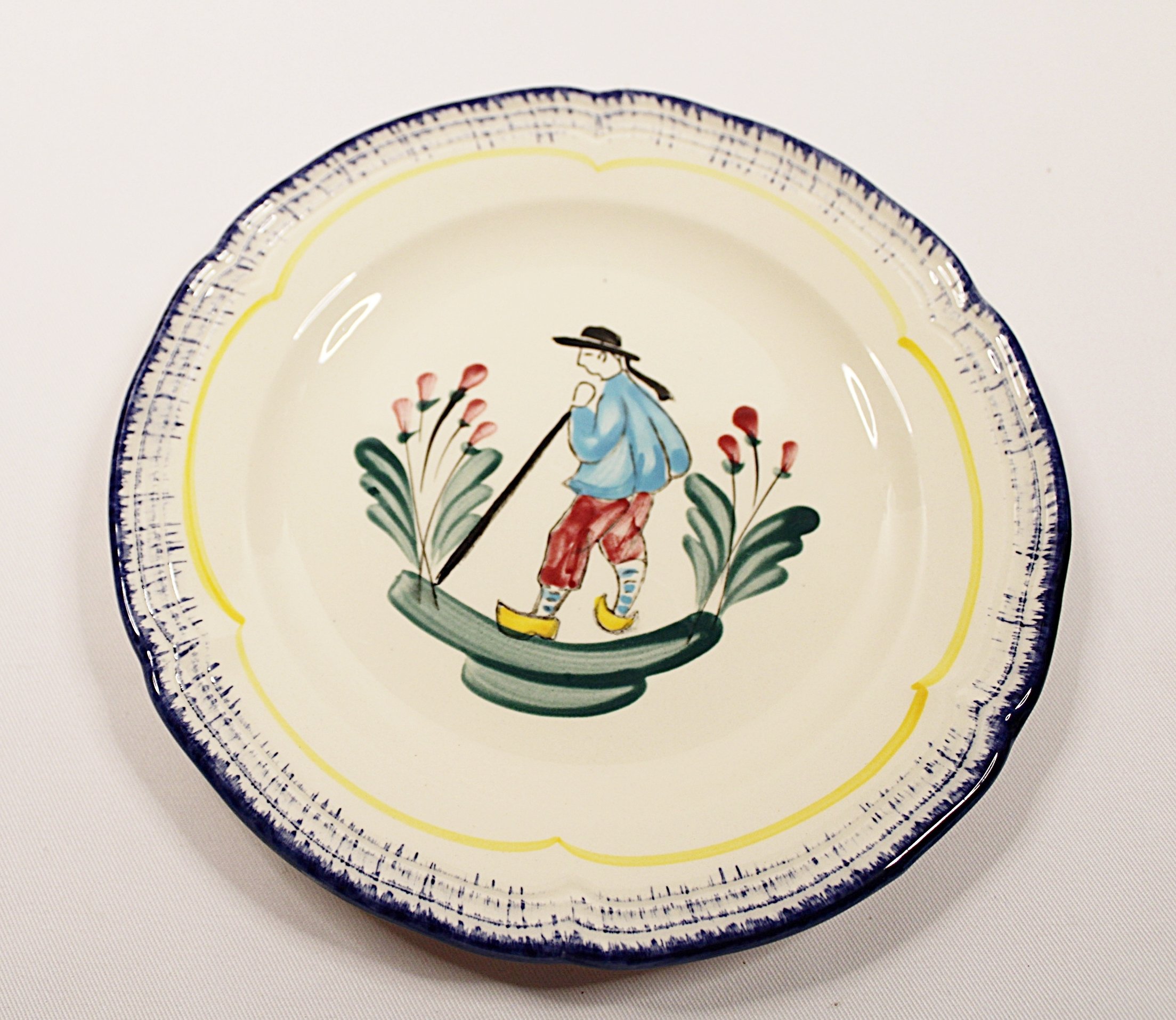 Vintage Set of 8 French Faience Plates-one plate laying flat-2207 x 1914.JPG