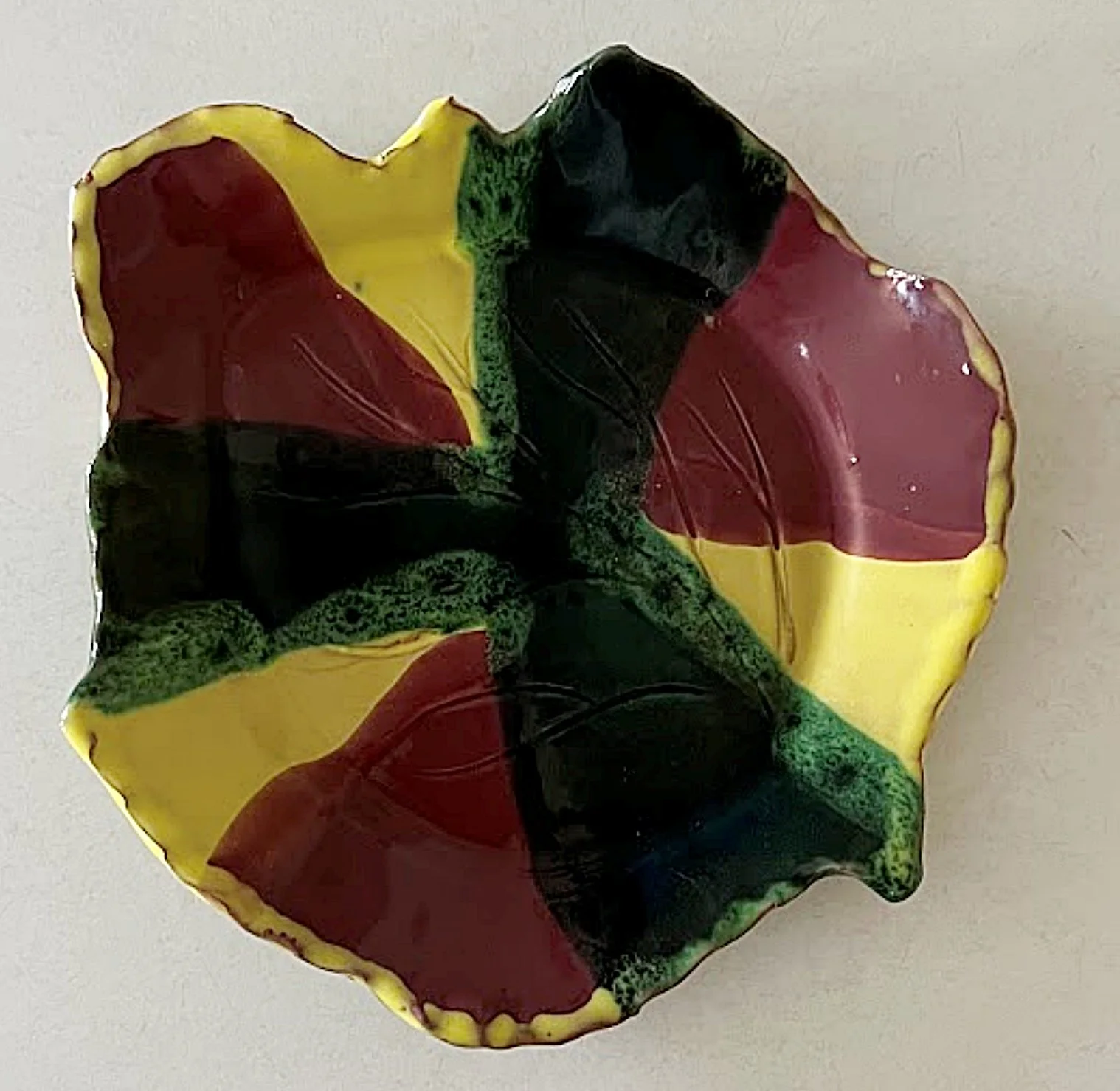 MANGUM POTTERY Plate 1998 North Carolina-stem to right-1518 x 1479.jpg