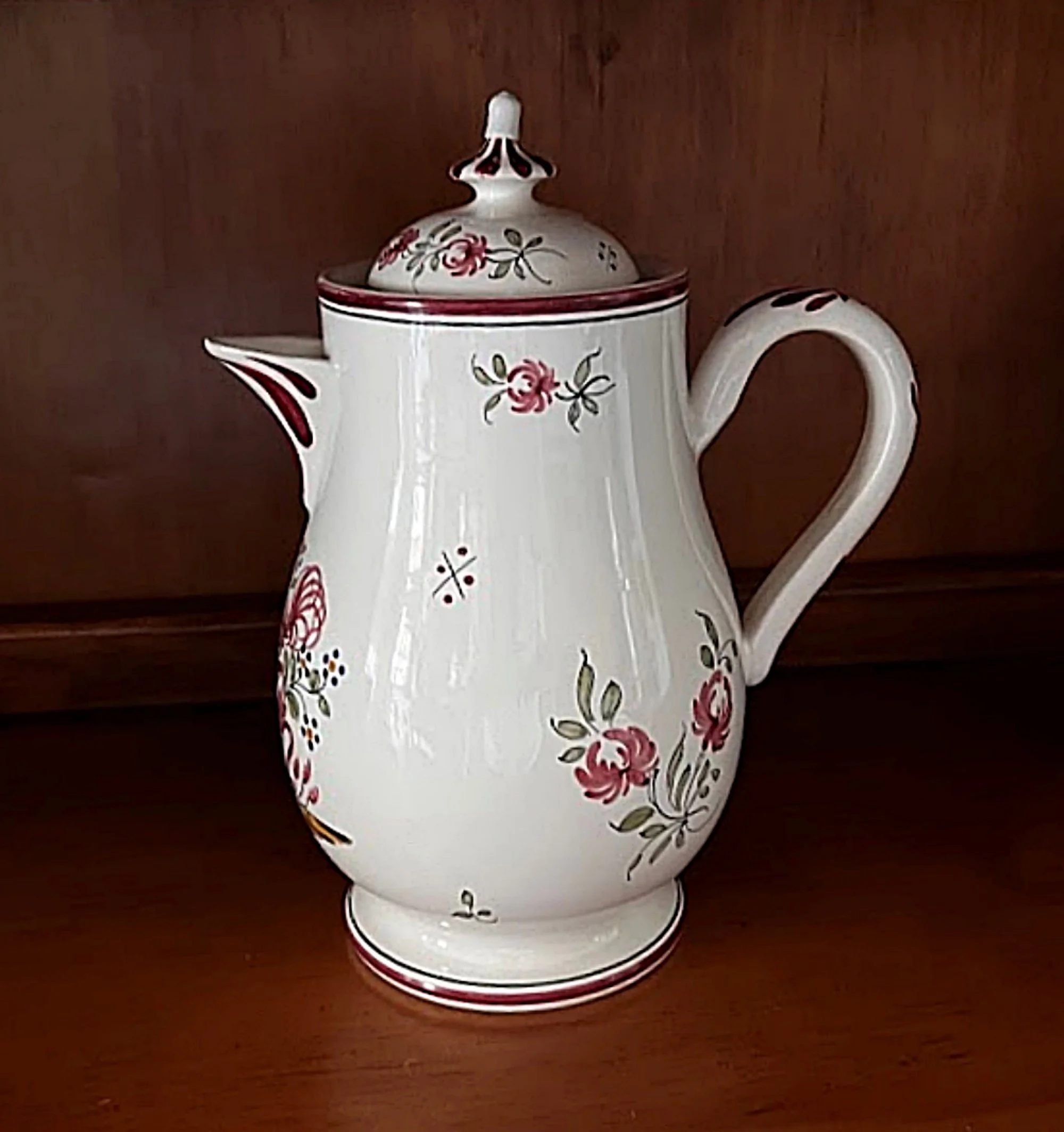 French-faience-Coffee-Pot-Decor-Strasbourg-on-Hutch-PYH-2000 x 2128.jpg