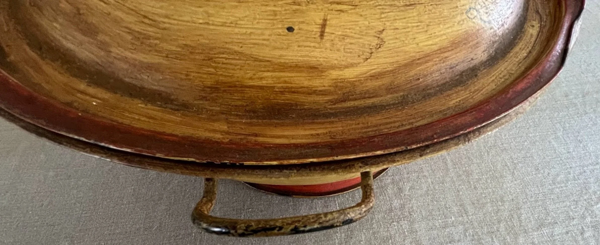 Antique Lidded TIN DOUGH RISER Hand Tole Painted-handle closeup-2384 x 977.jpg
